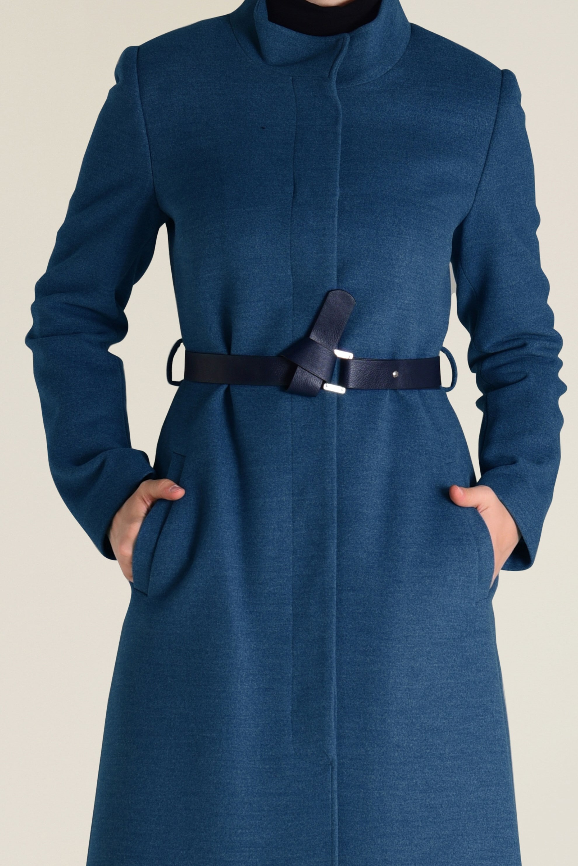 Tesettür giyim MAVİ HAKİM YAKA KAŞE KABAN 9798 