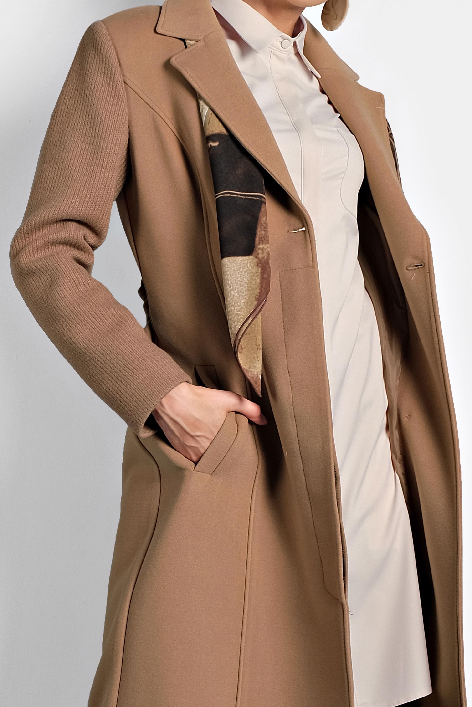 Tesettür giyim KAHVE DÜĞMELİ VE CEPLİ KAŞE KABAN 9800