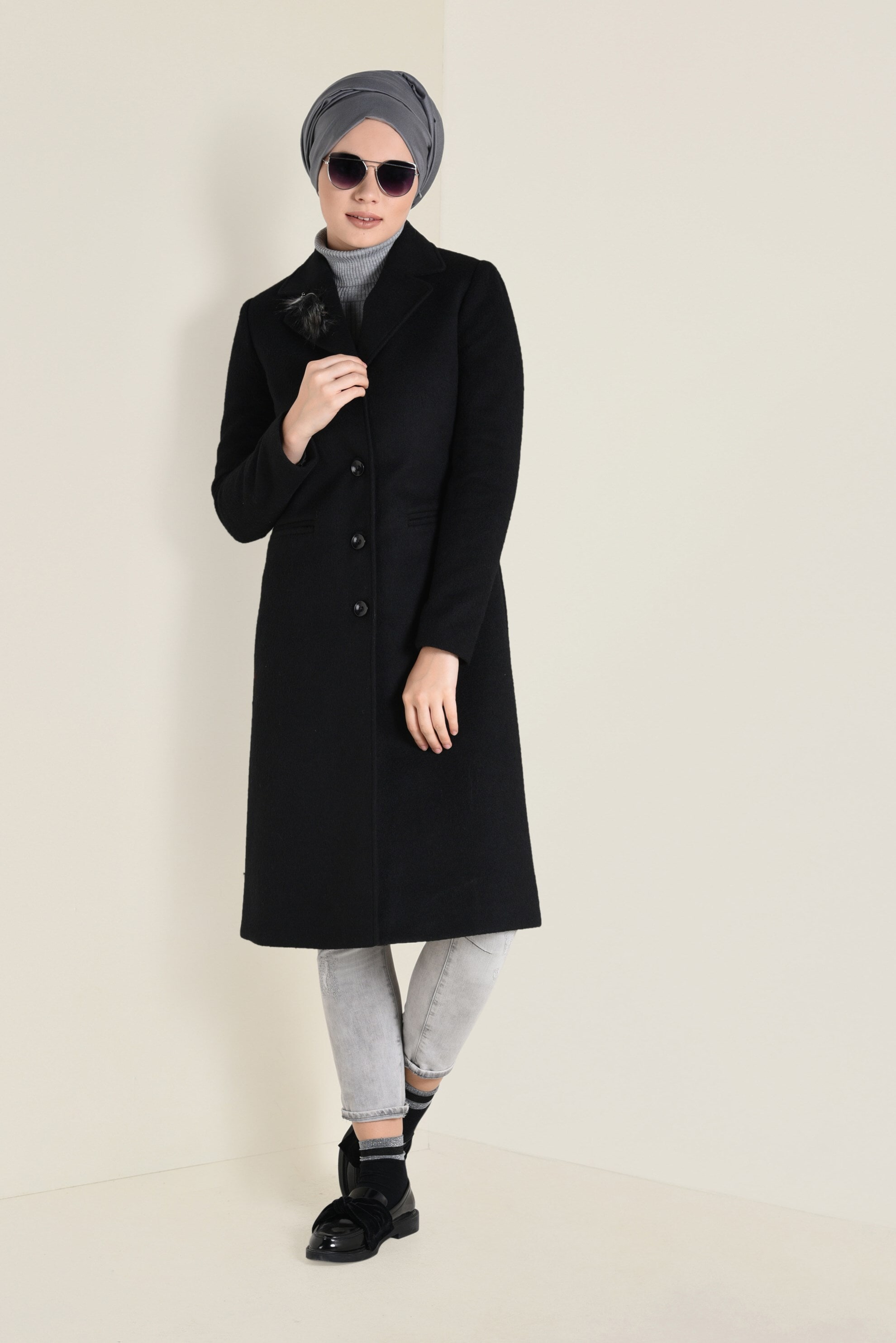 DÜĞMELİ KEÇE KADIN TESETTÜR KABAN | ALVİNA