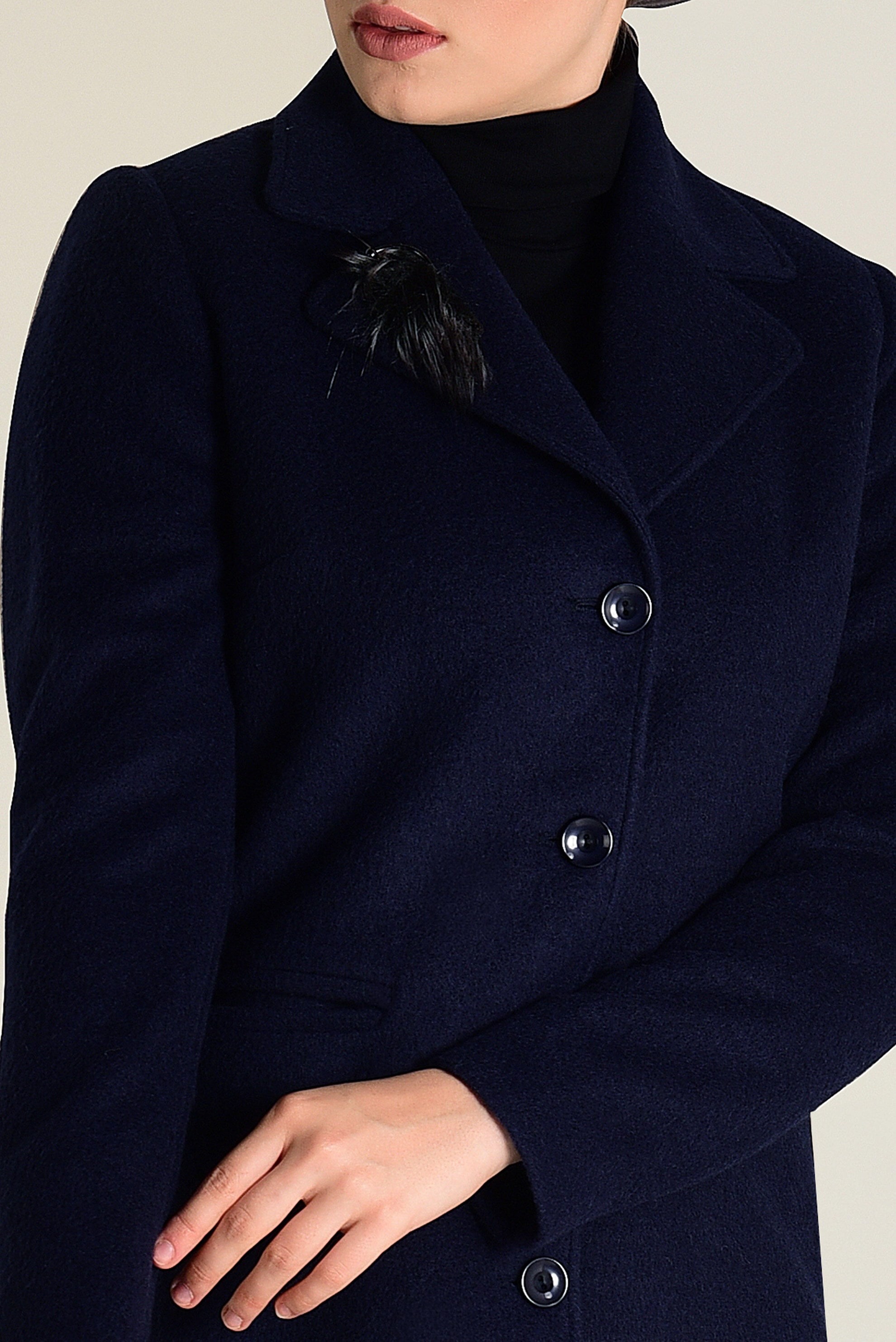 Tesettür giyim LACİVERT DÜĞMELİ KEÇE KABAN 9802 