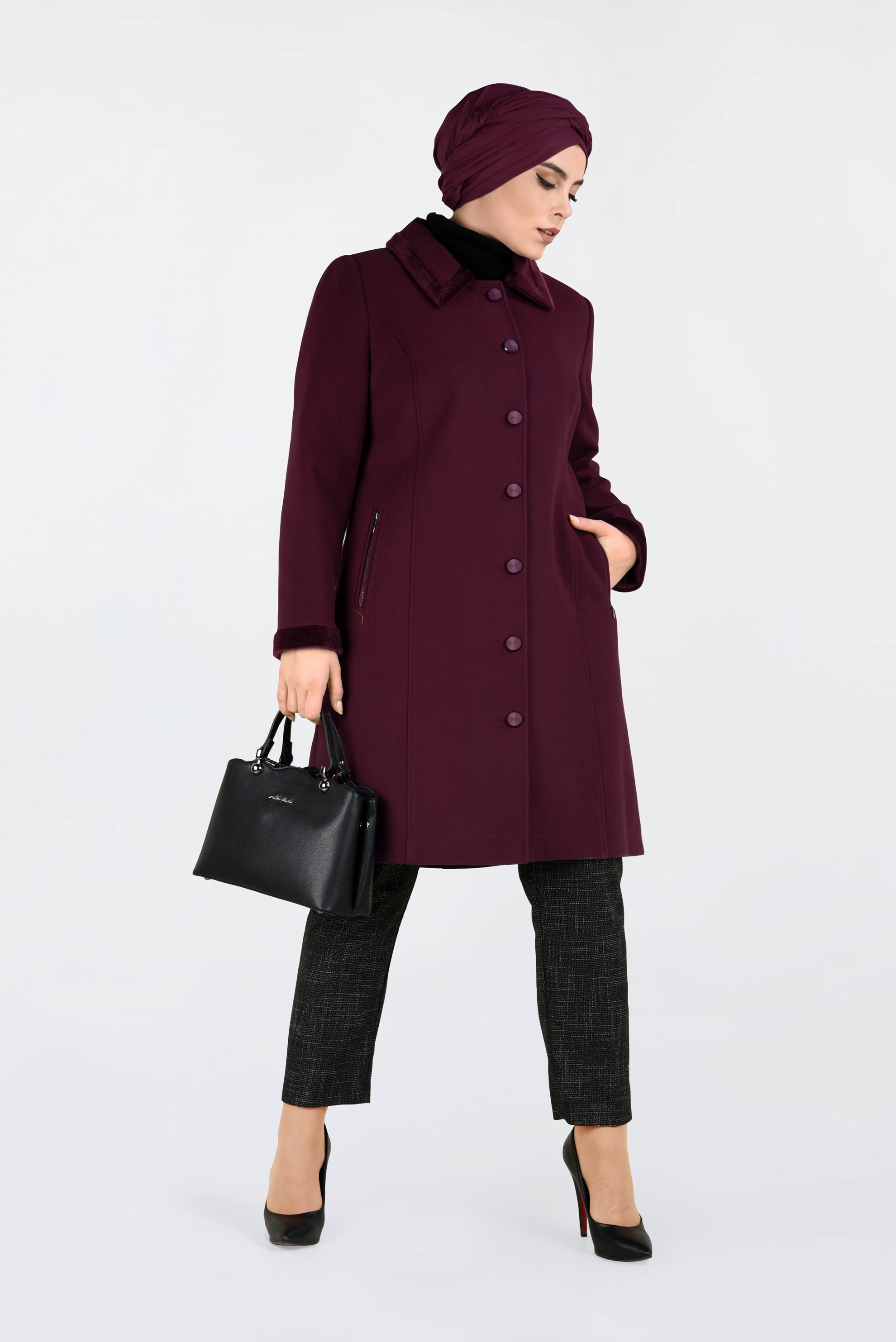 Tesettür giyim BORDO DÜĞMELİ KAŞE KABAN 9809 