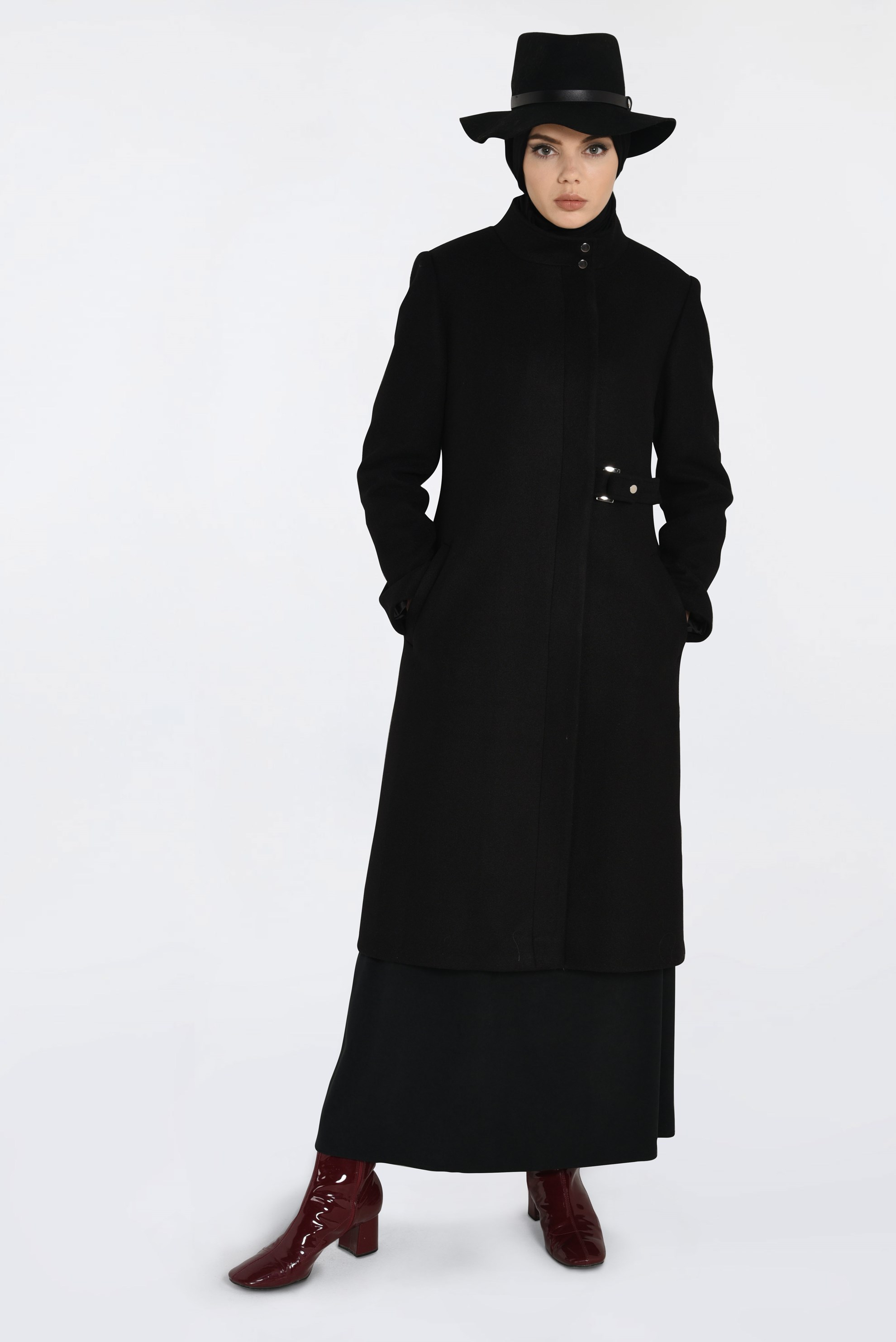 GİZLİ DÜĞMELİ KAŞE KADIN TESETTÜR KABAN | ALVİNA