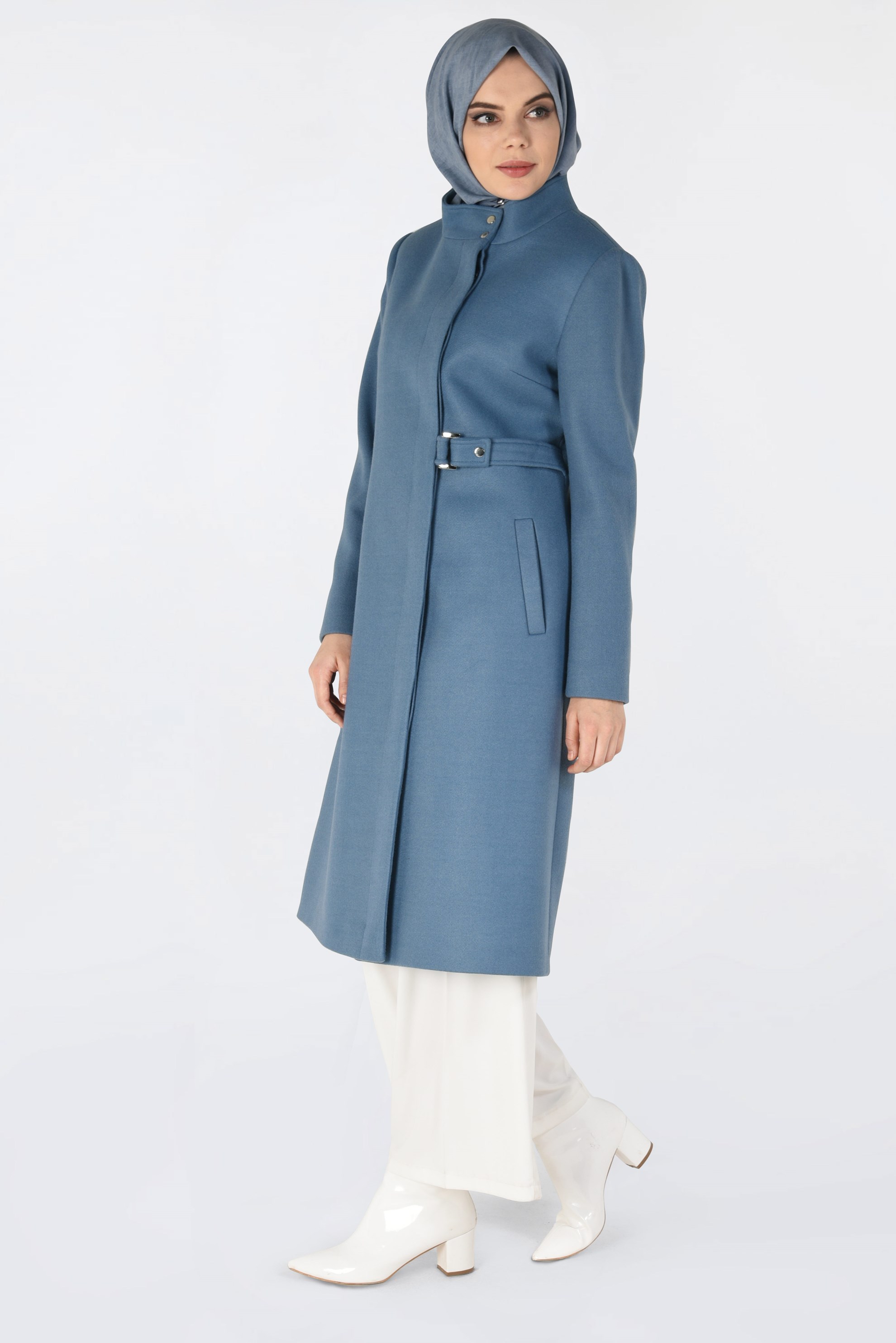 Tesettür giyim MAVİ GİZLİ DÜĞMELİ KAŞE KABAN 9813