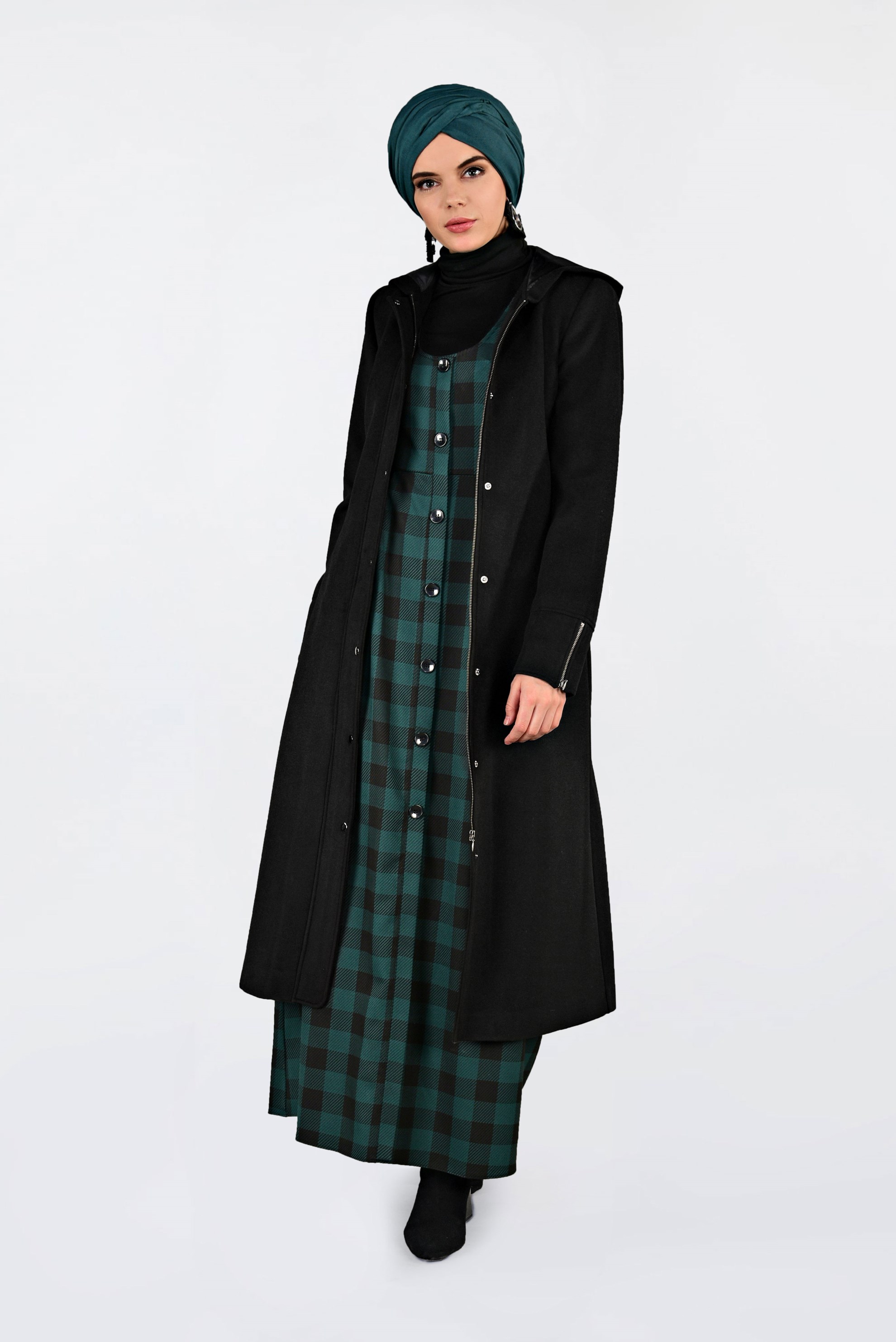 Tesettür giyim SİYAH FERMUARLI KAPÜŞONLU KAŞE KABAN 9816