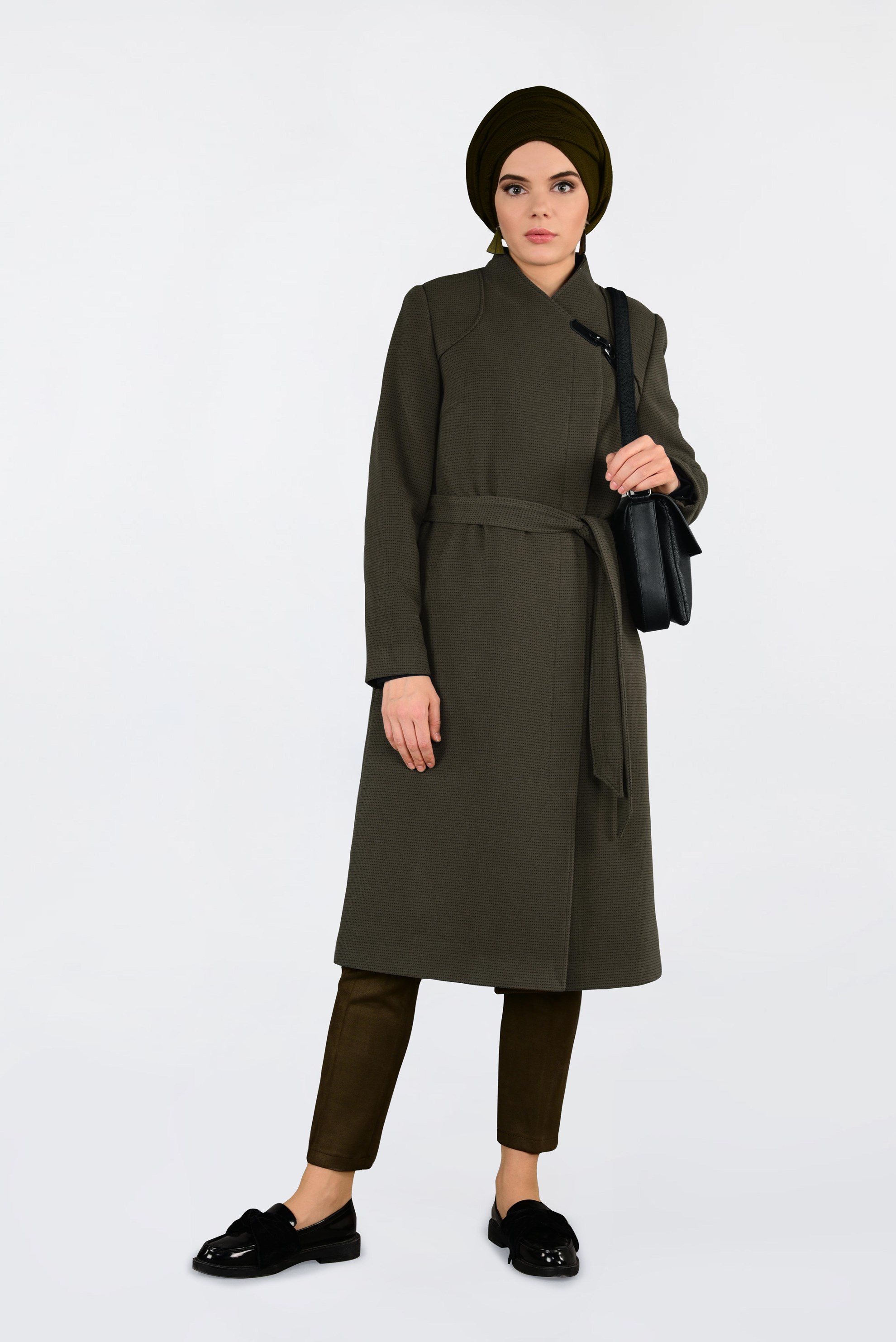 Tesettür giyim VİZON YAKA DETAYLI BELDEN KUŞAKLI KAŞE KABAN 9831