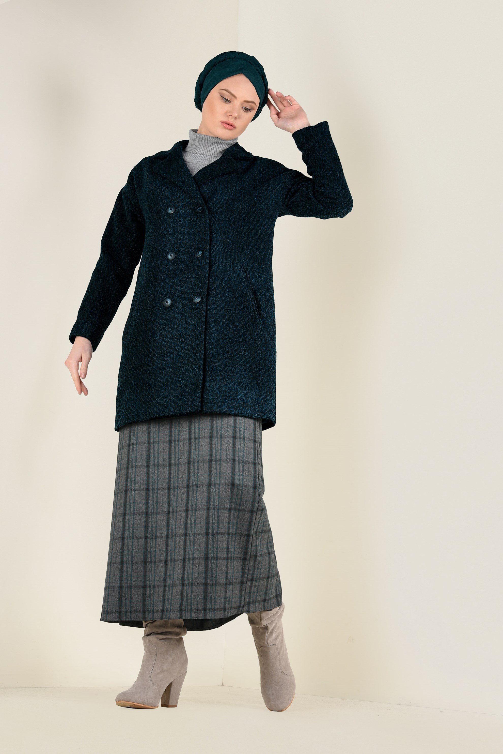 Tesettür giyim MAVİ KIRÇILLI YÜNLÜ KABAN 9833-1