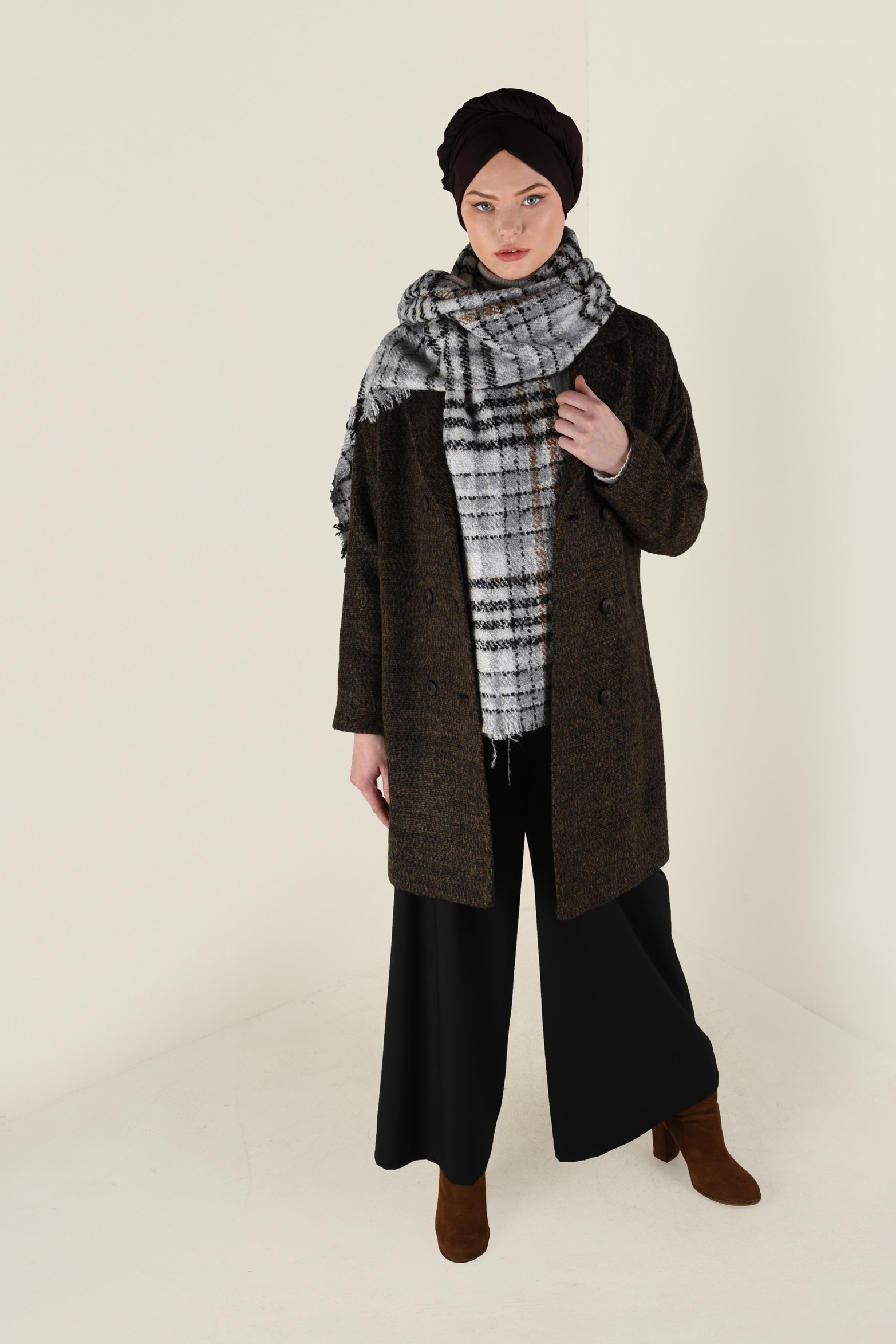 Tesettür giyim KAHVE KIRÇILLI YÜNLÜ KABAN 9833-1