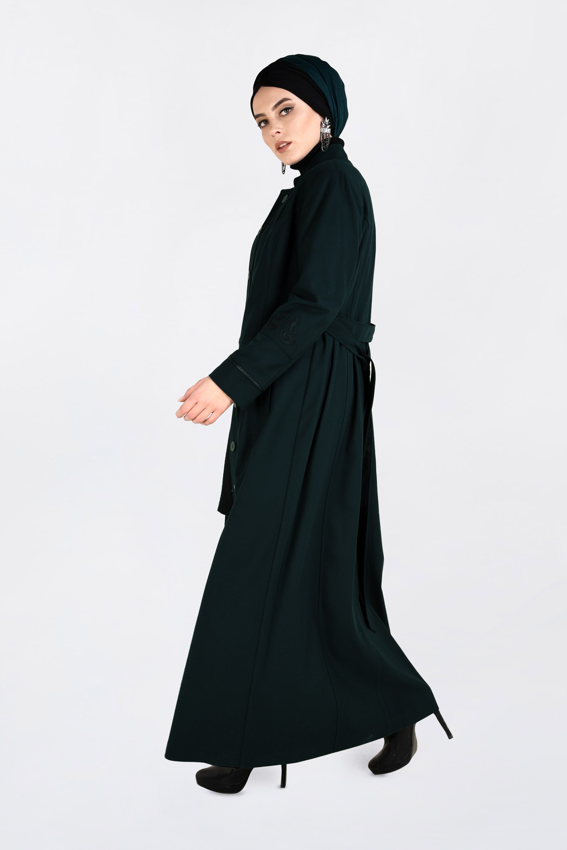 Vêtements hijab VERT MANTEAU LONG BOUTONÉ À CACHÉ 9773 