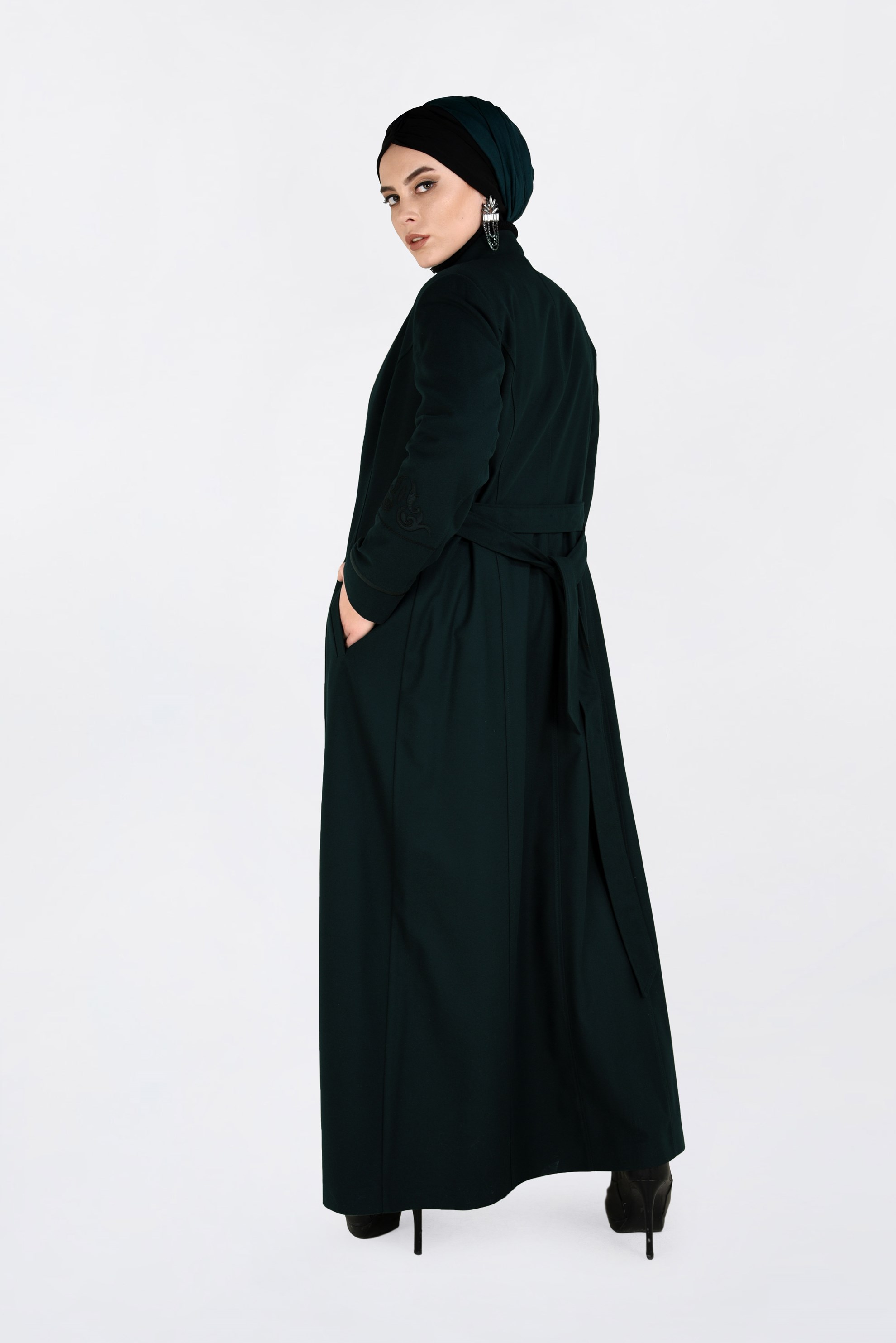 Vêtements hijab VERT MANTEAU LONG BOUTONÉ À CACHÉ 9773 