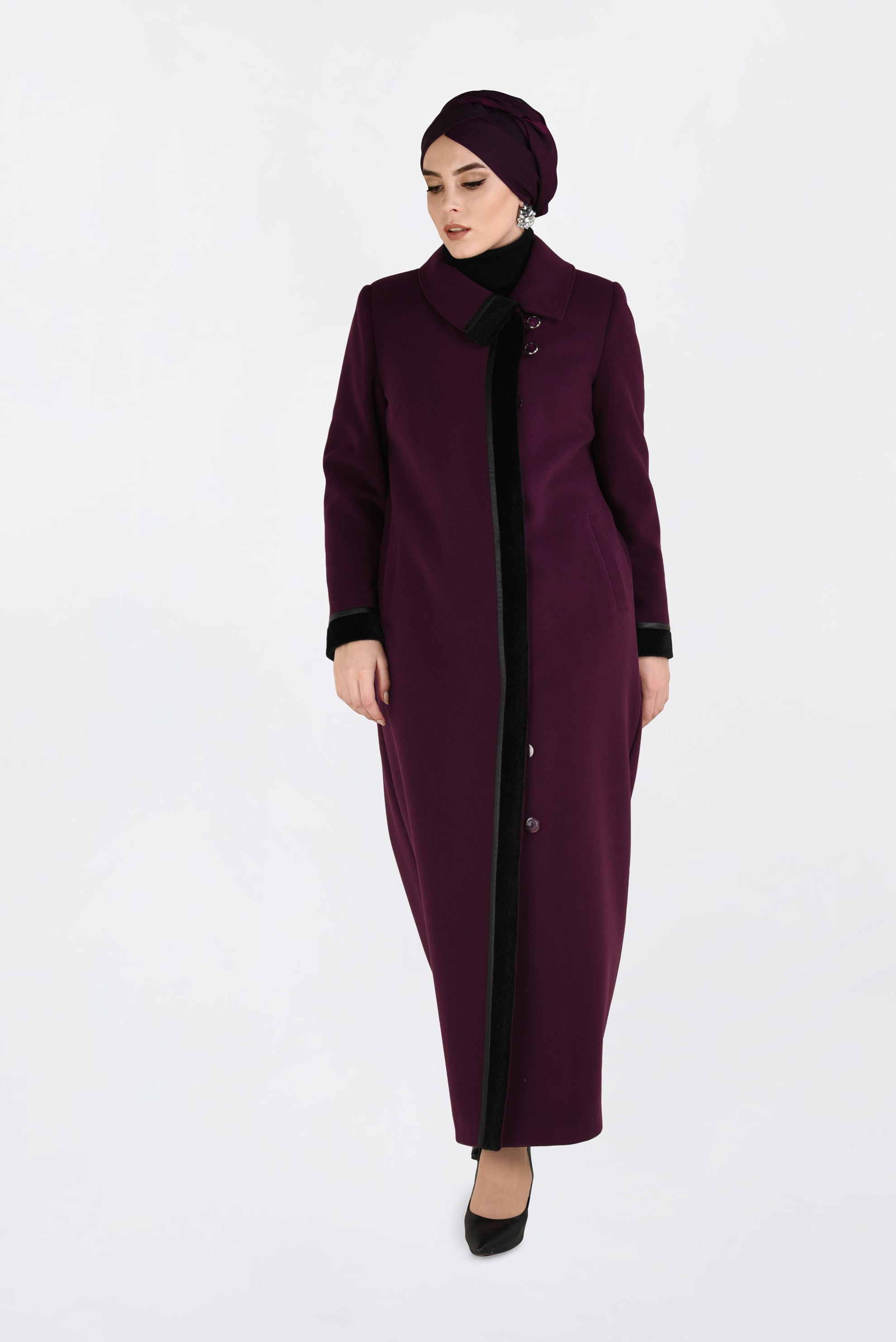 Vêtements hijab PRUNE MANTEAU DÉTAILLÉ EN FOURRURE À BOUTONÉ 9807 