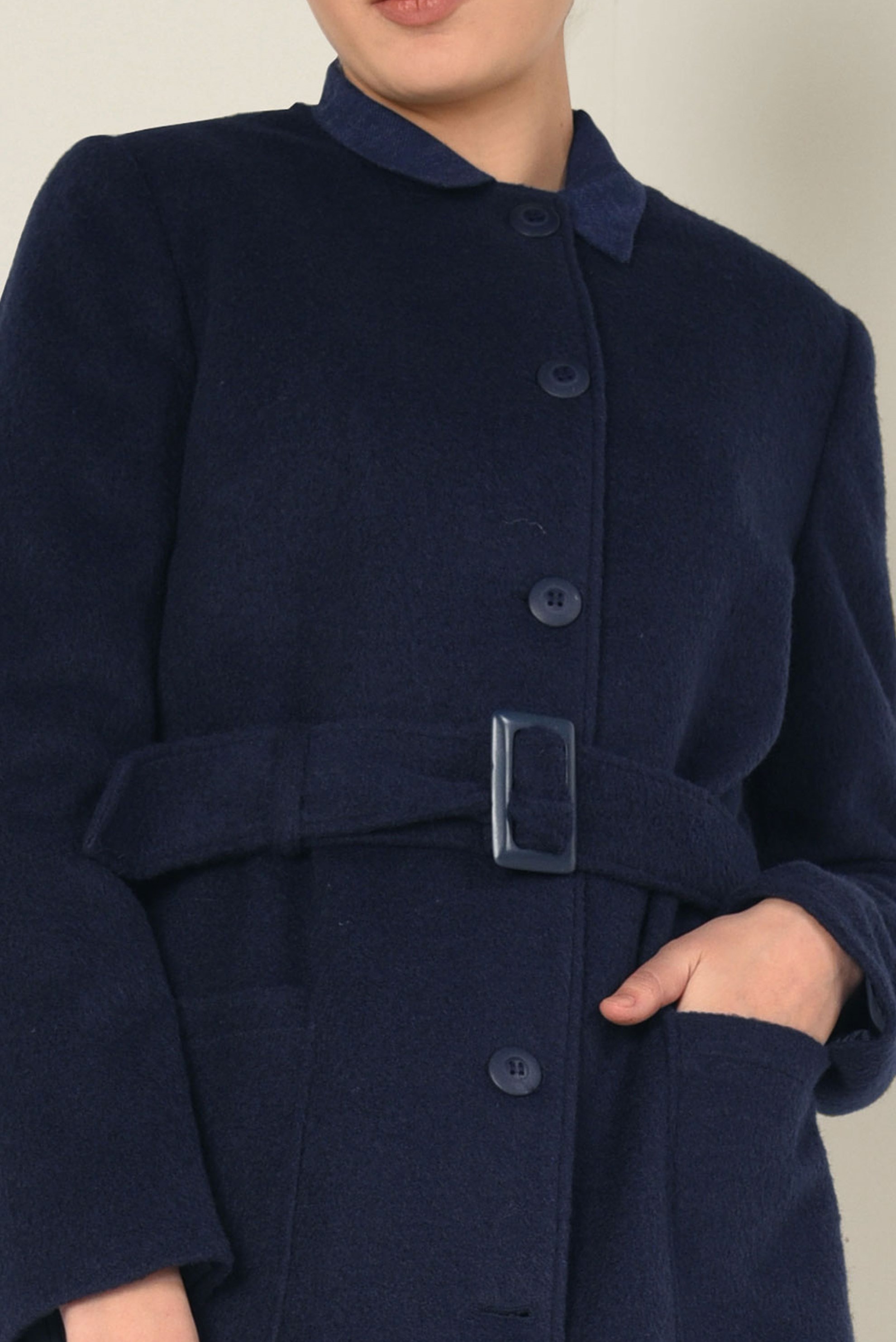 Tesettür giyim LACİVERT DÜĞMELİ KEÇE MANTO 9817 