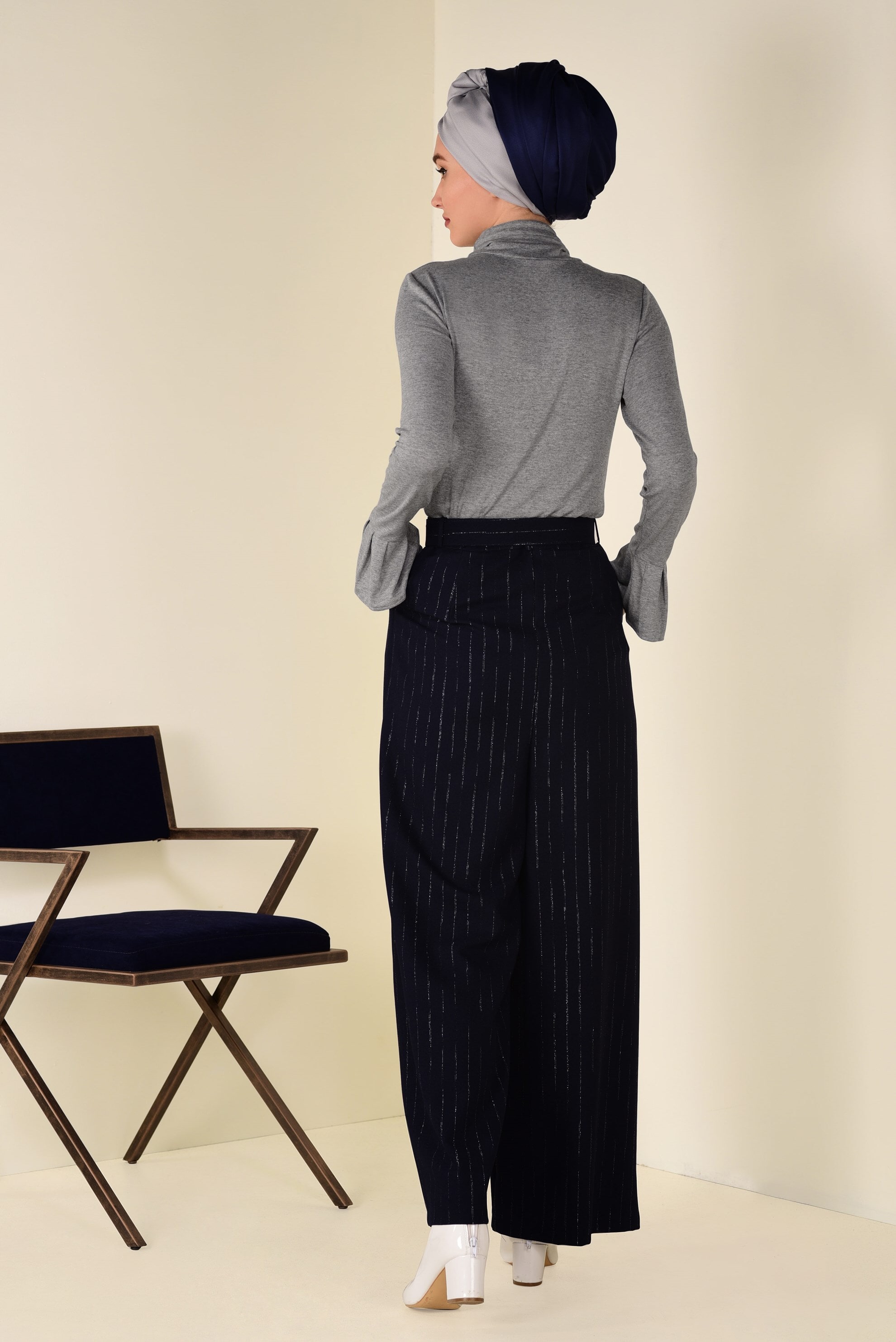 Tesettür giyim LACİVERT SİMLİ ÇİZGİ DESEN KEMERLİ PANTOLON 7401 