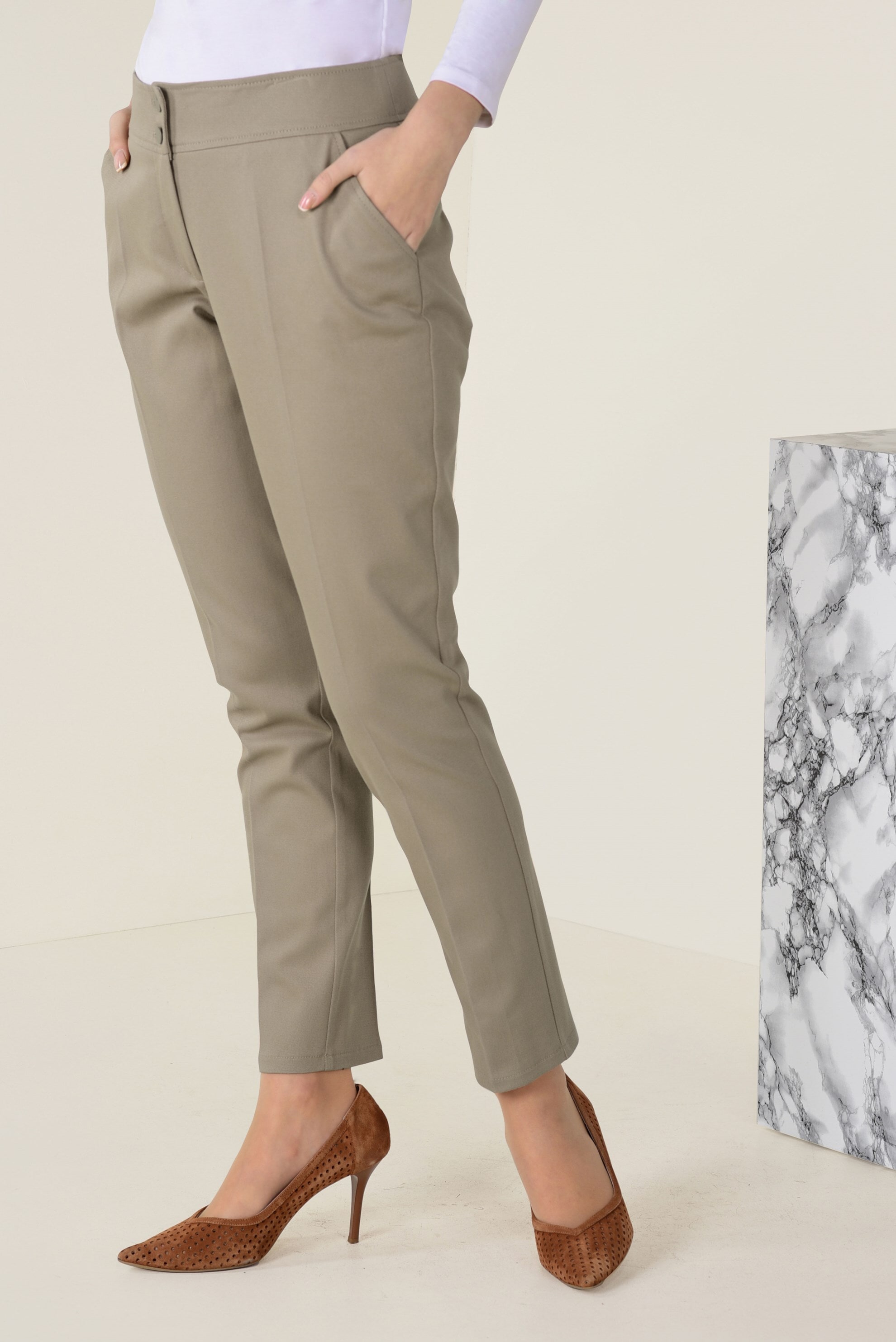 Tesettür giyim BEJ DAR PAÇA FERMUARLI PANTOLON 7403