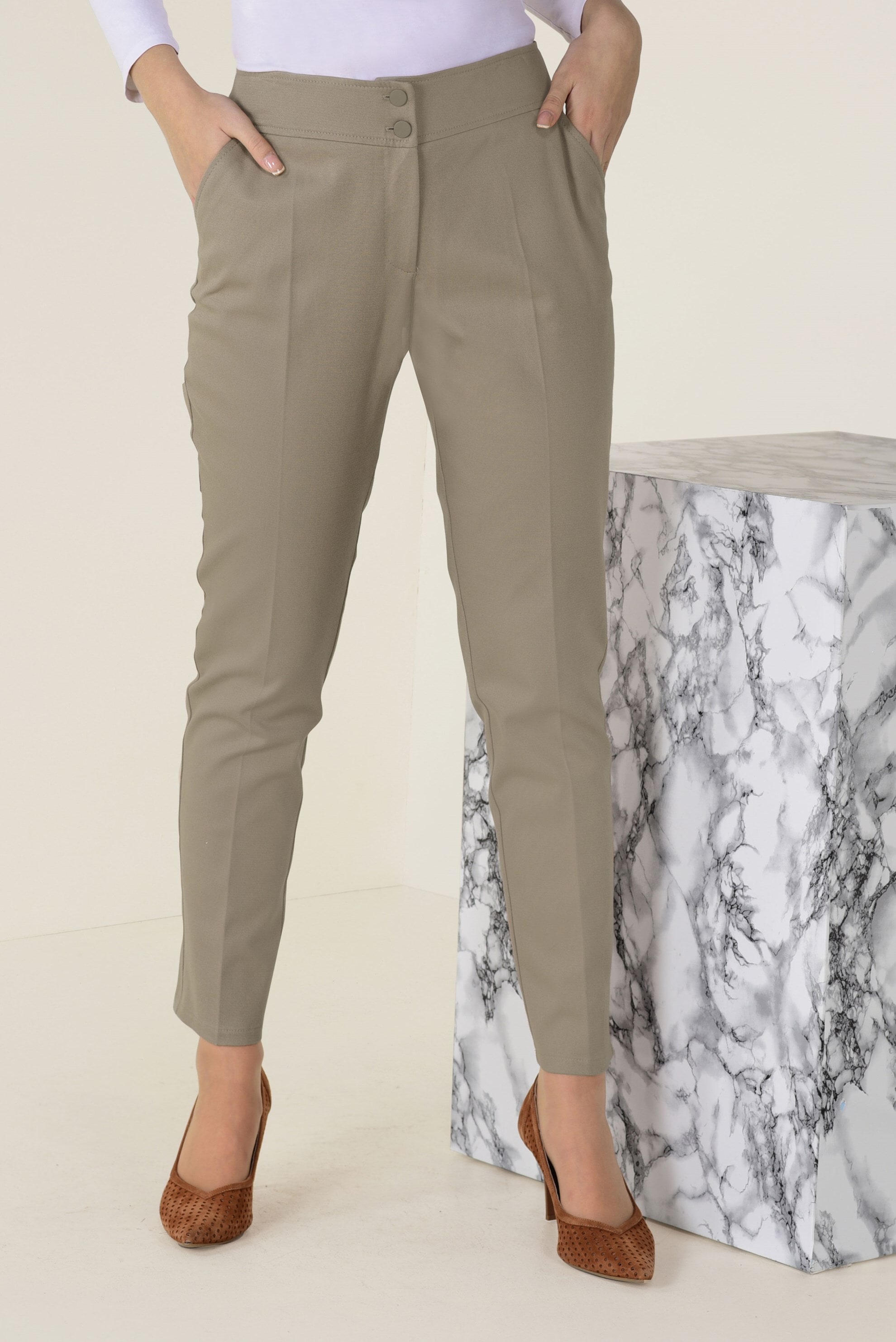 Tesettür giyim BEJ DAR PAÇA FERMUARLI PANTOLON 7403