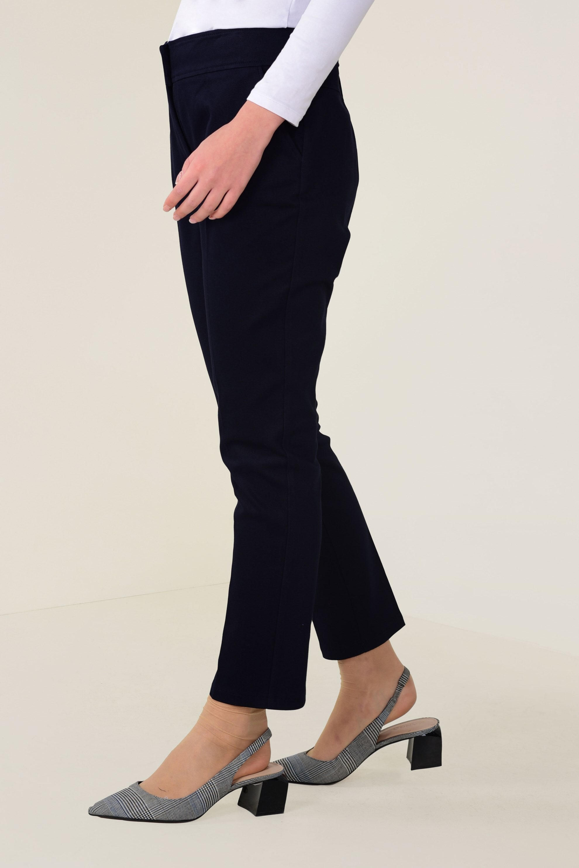 Tesettür giyim LACİVERT DAR PAÇA FERMUARLI PANTOLON 7403