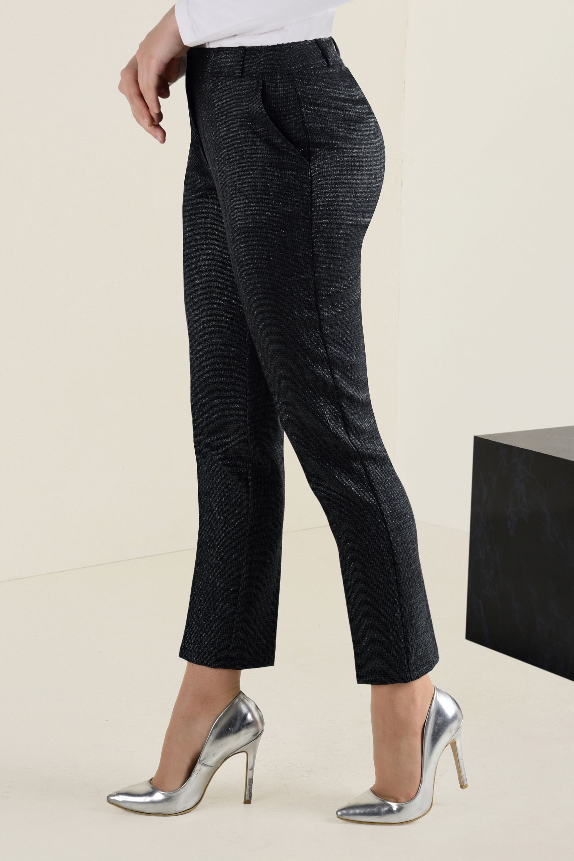 Tesettür giyim GRİ DÜĞMELİ DAR PAÇA PANTOLON 7405 