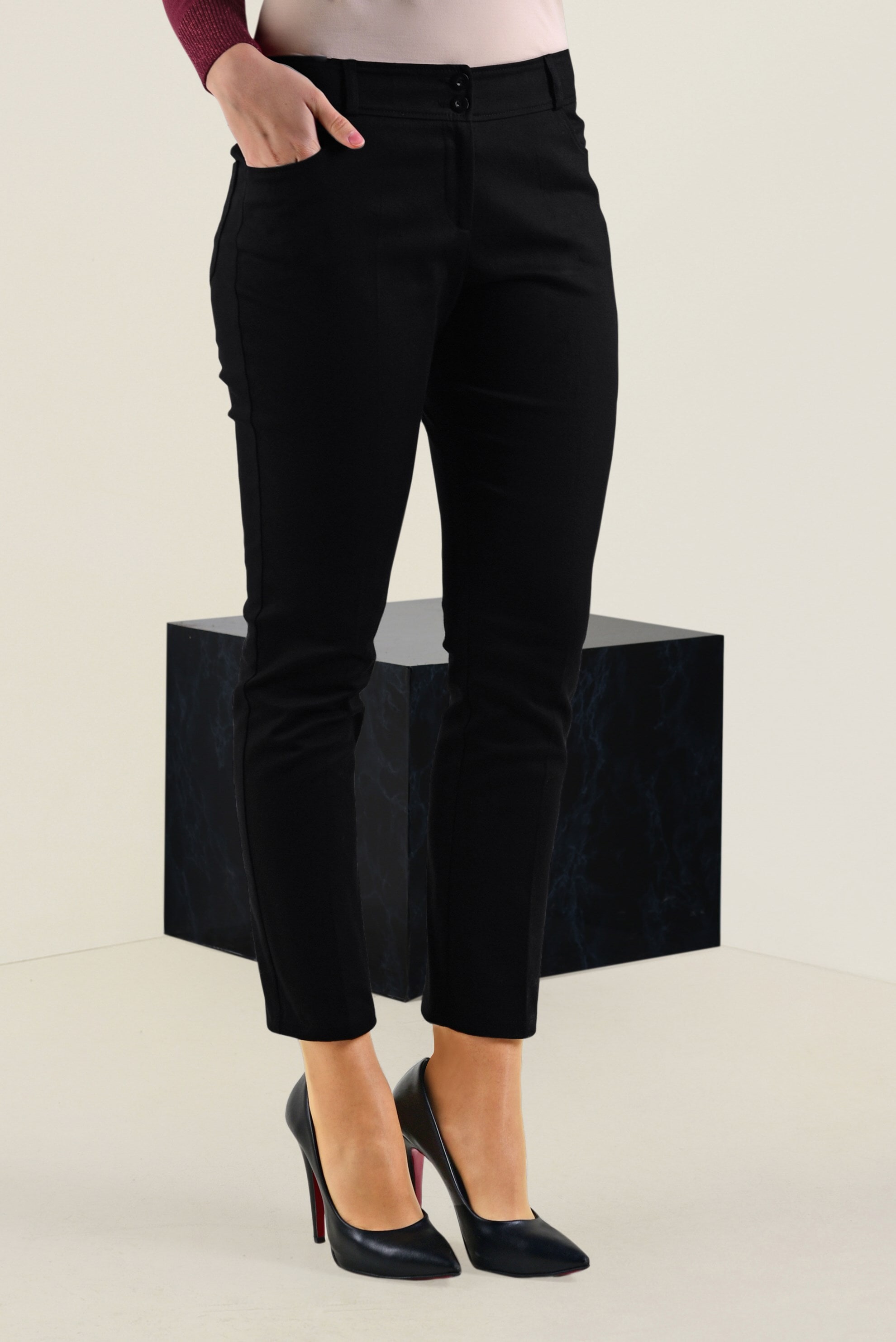 Tesettür giyim SİYAH DAR PAÇA KLASİK PANTOLON 7406