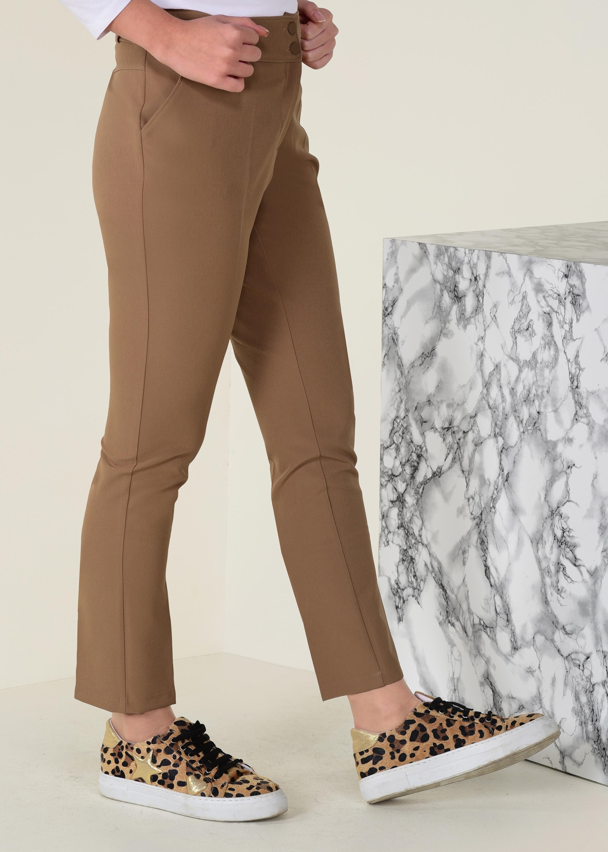 Tesettür giyim KAHVE ARA BEL DÜĞMELİ PANTOLON 7408 