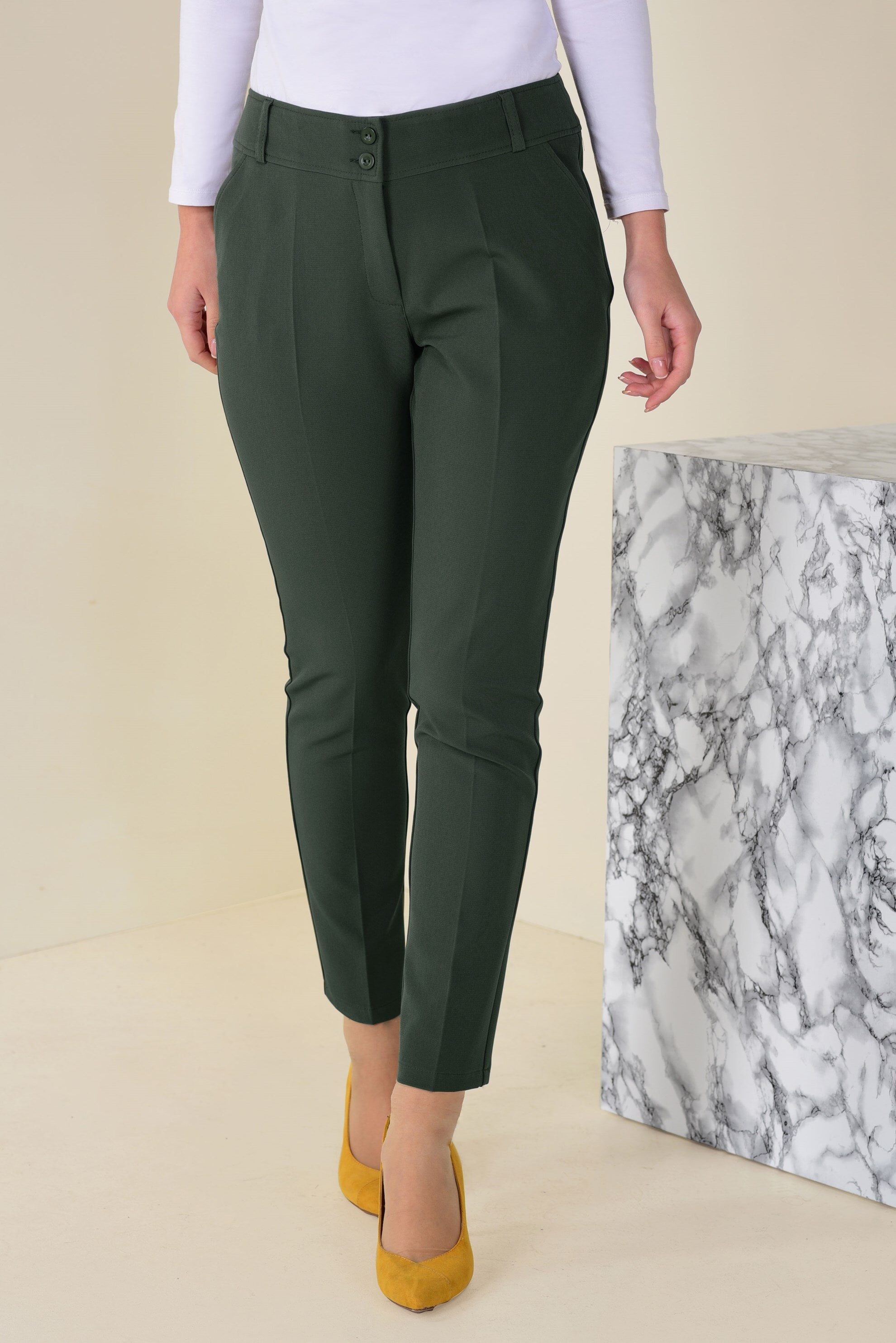 Tesettür giyim HAKİ DÜĞMELİ HAVUÇ PANTOLON 7412