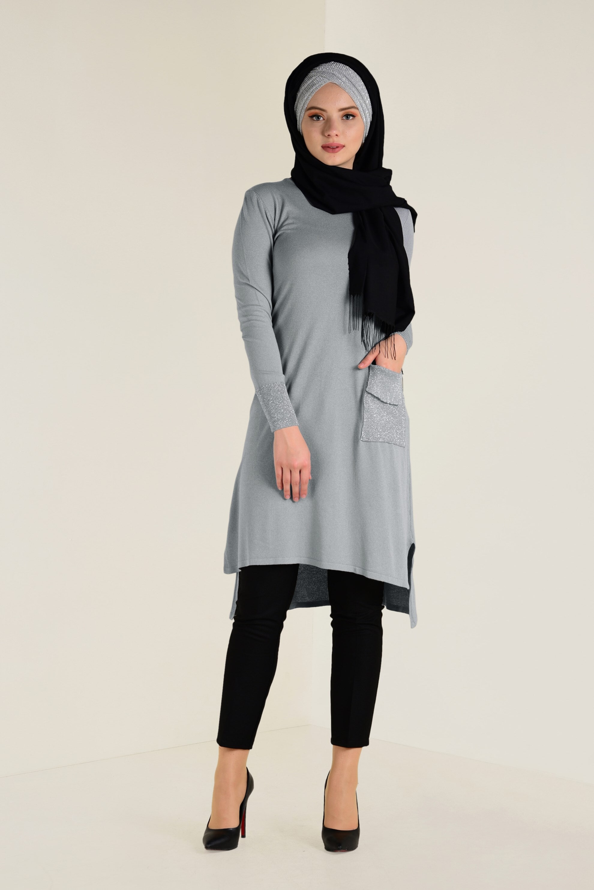 Tesettür giyim SİYAH DÜĞMELİ DAR PAÇA PANTOLON 7418 