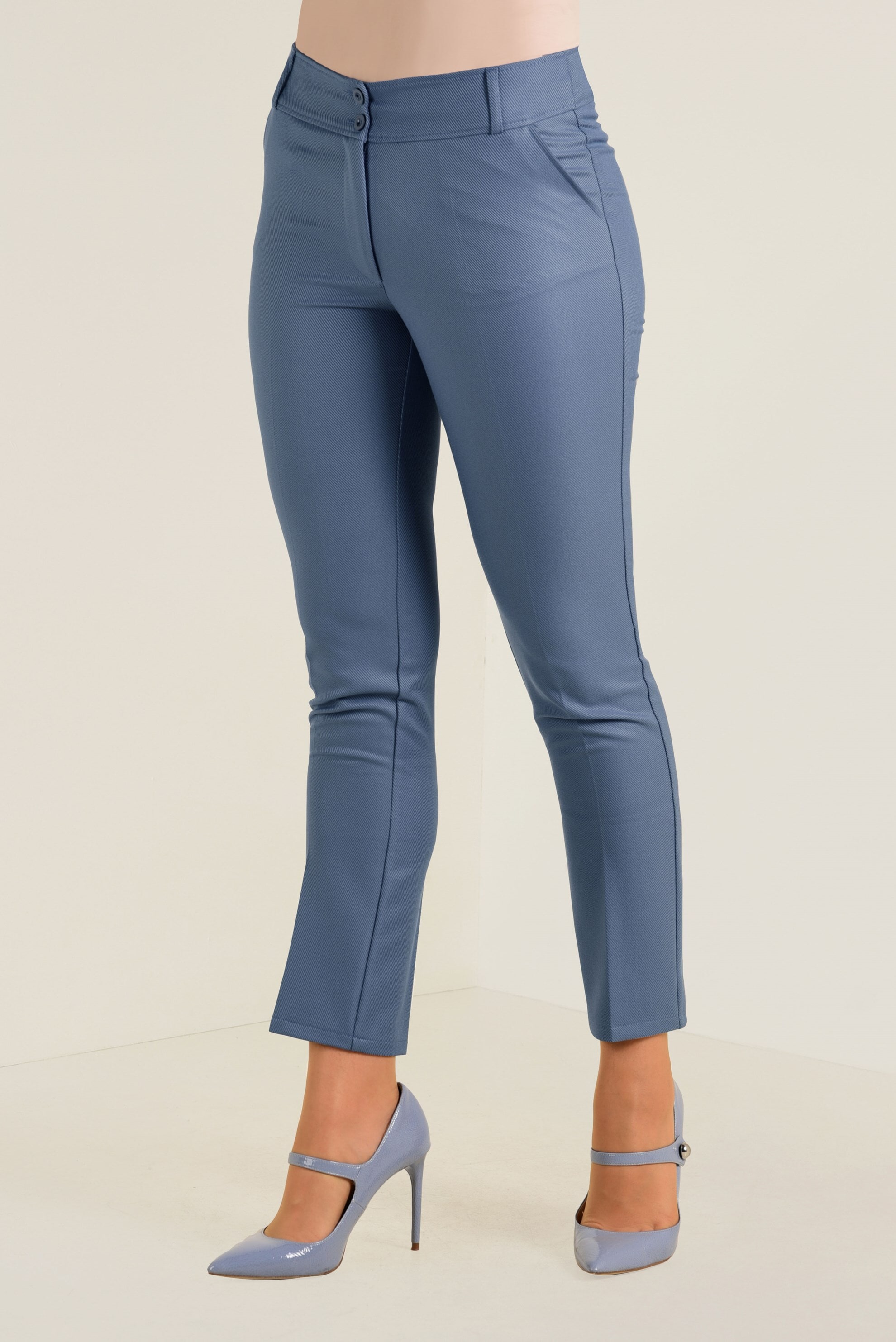 Tesettür giyim MAVİ DÜĞMELİ DAR PAÇA PANTOLON 7418 