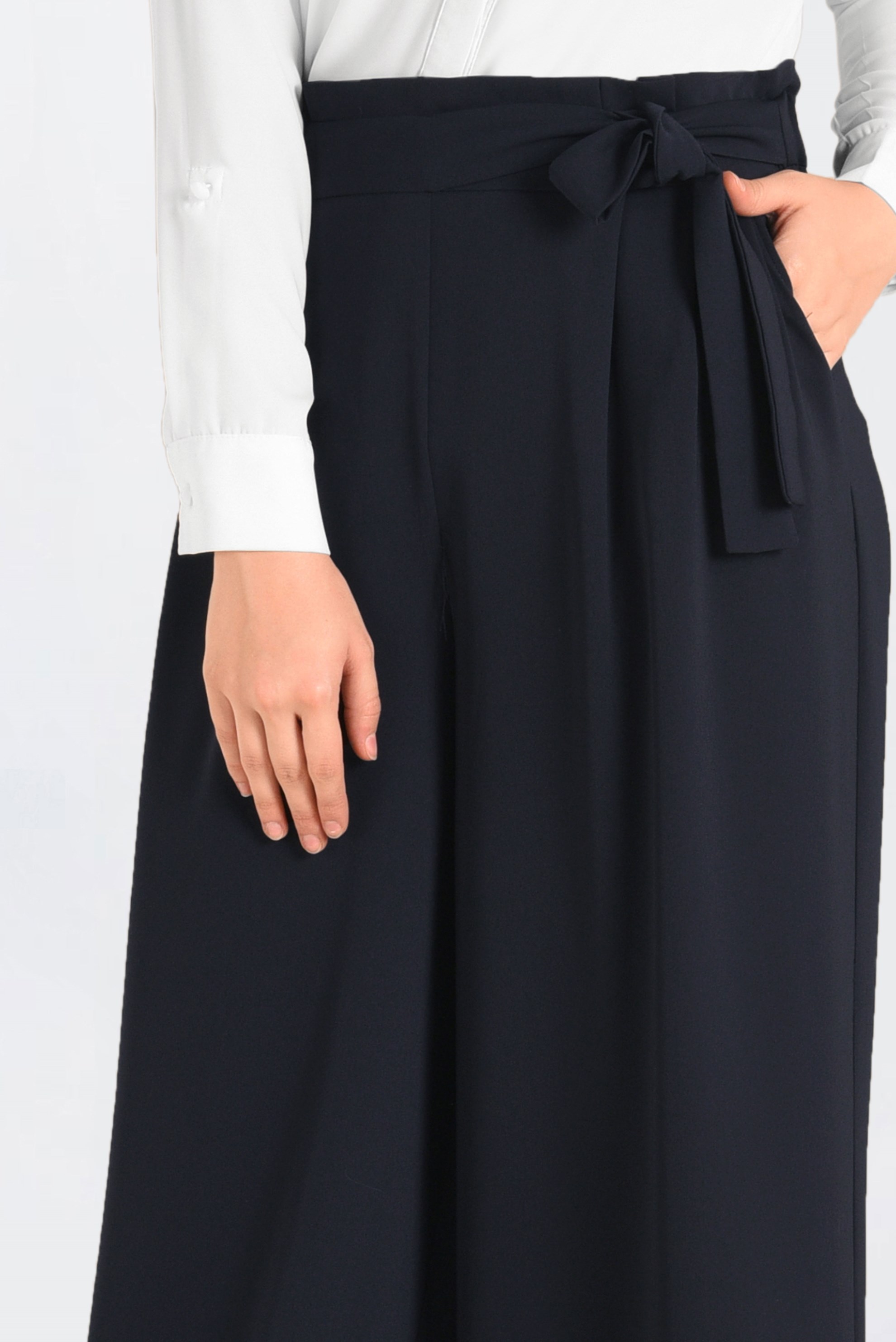 Tesettür giyim LACİVERT GENİŞ PAÇA PANTOLON 7430