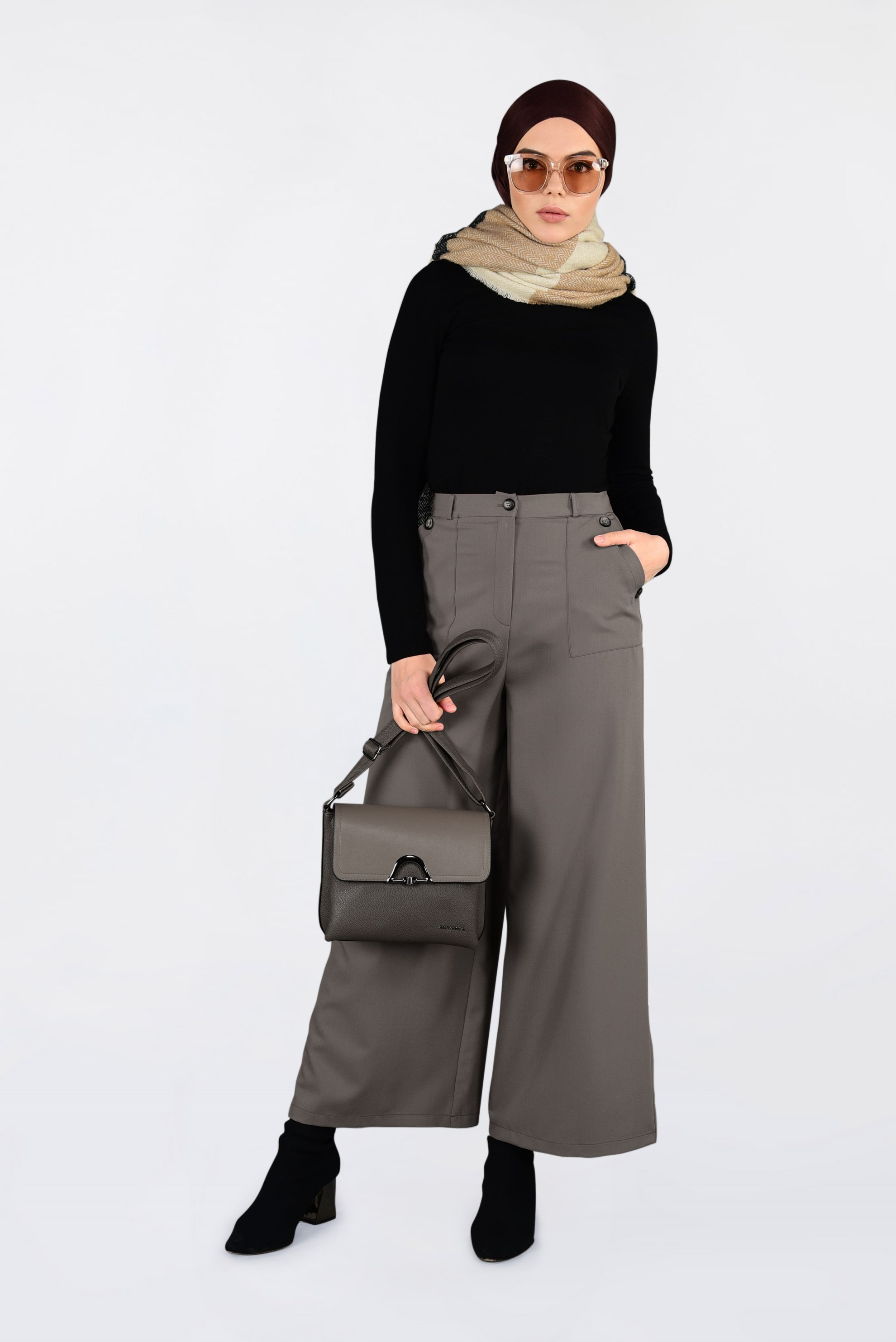 Tesettür giyim KAHVE YÜKSEK BEL DÜĞMELİ BOL PAÇA PANTOLON 7438