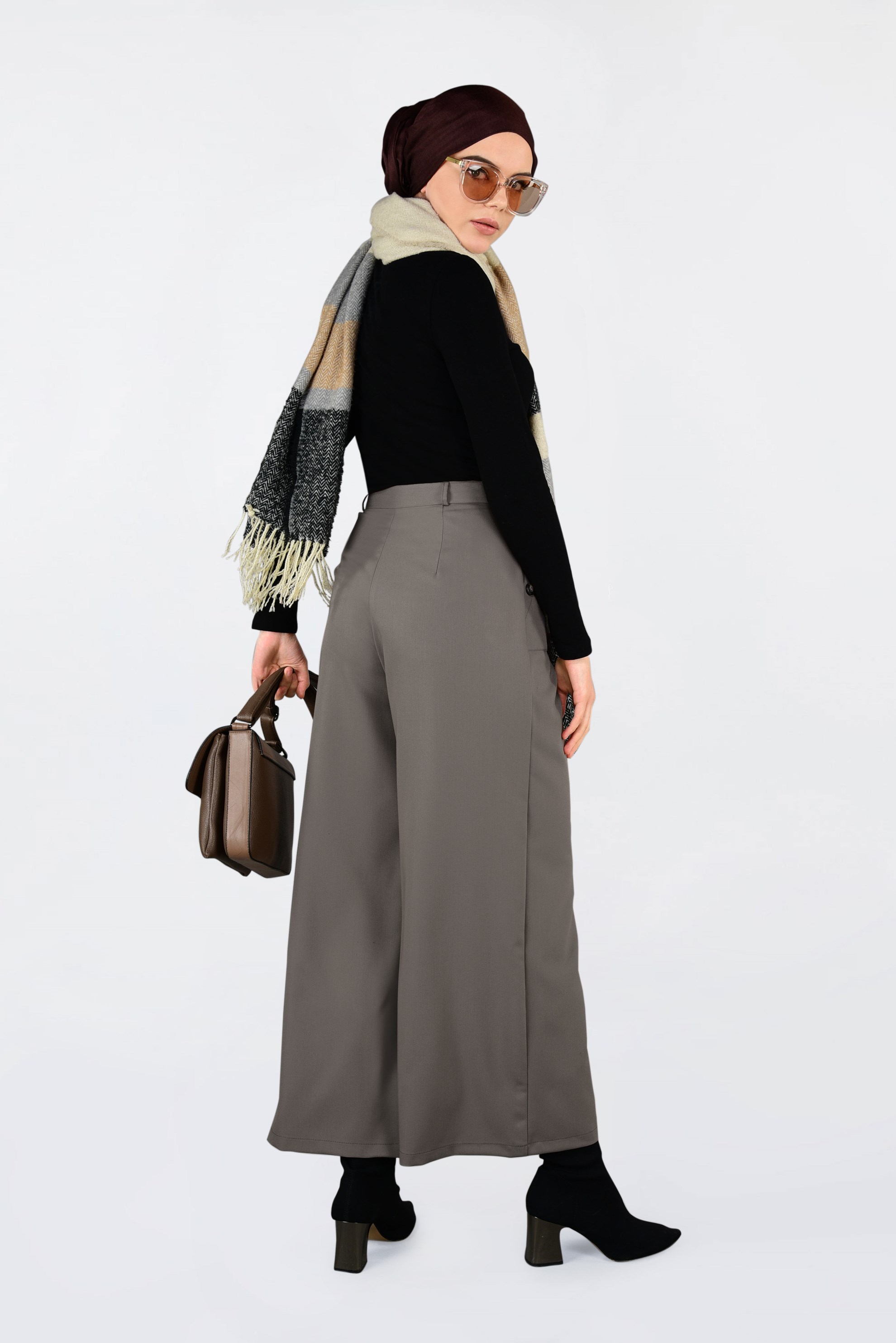 Tesettür giyim KAHVE YÜKSEK BEL DÜĞMELİ BOL PAÇA PANTOLON 7438