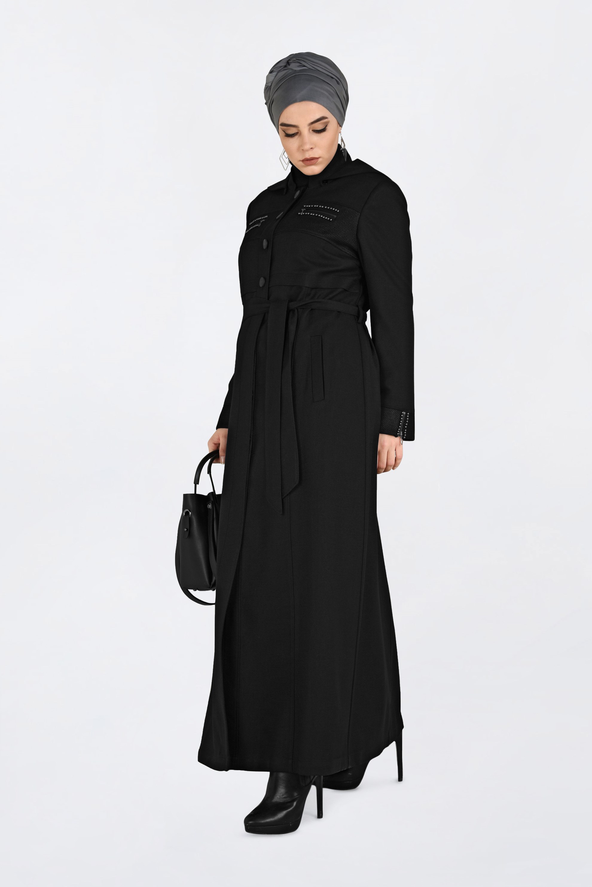 Tesettür giyim SİYAH DÜĞMELİ KEMER DETAYLI PARDESÜ 1312