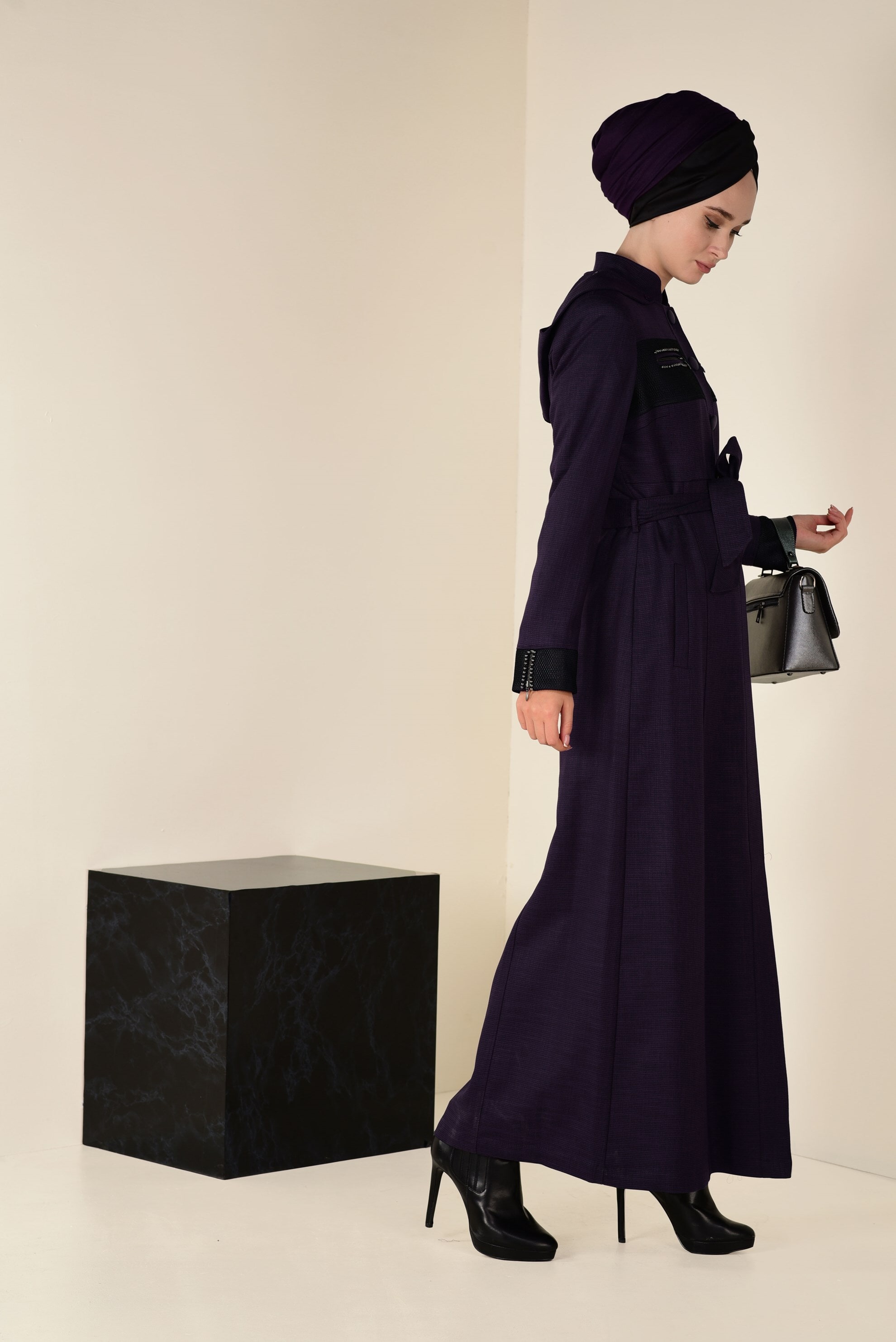 Tesettür giyim MÜRDÜM DÜĞMELİ KEMER DETAYLI PARDESÜ 1312