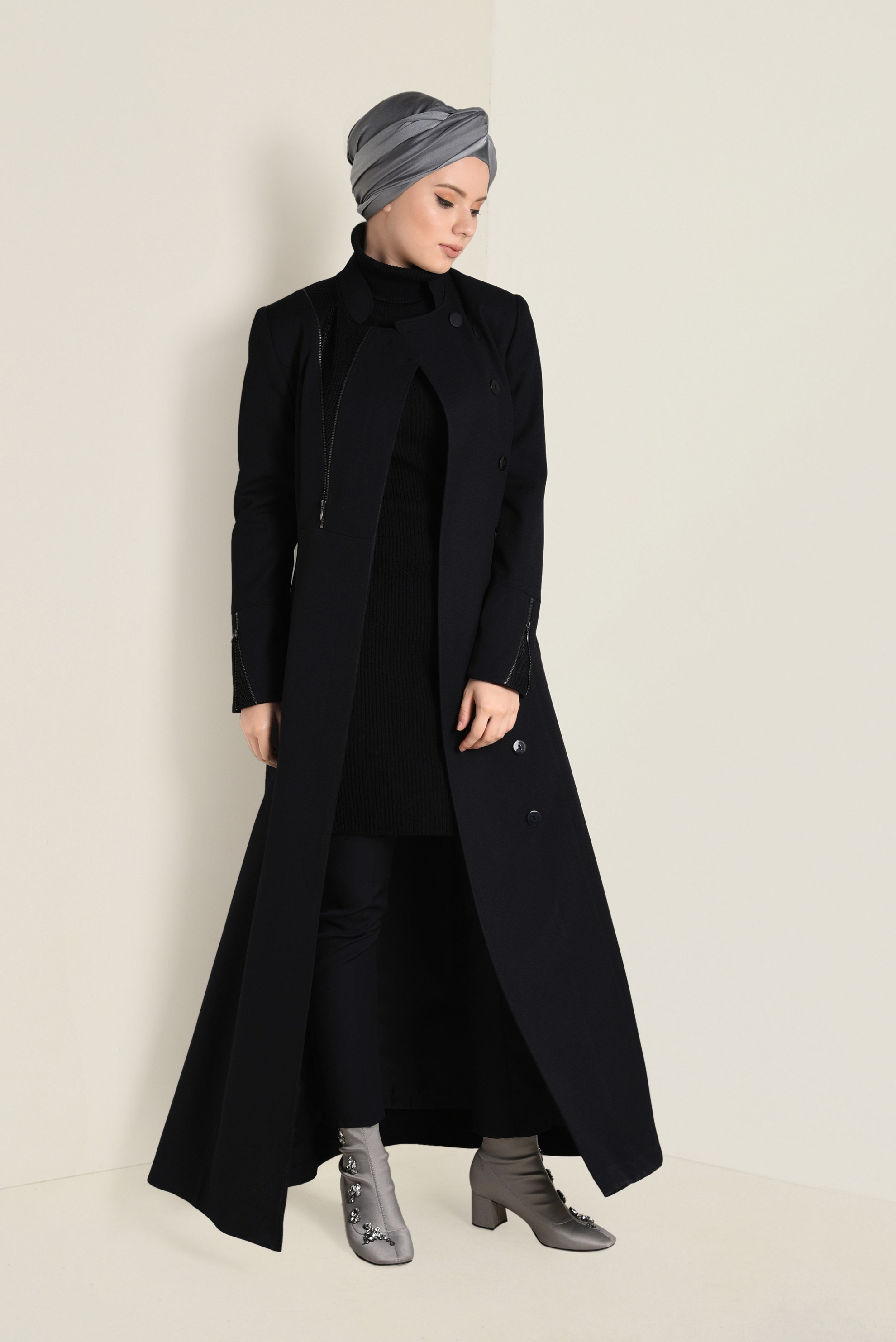 Tesettür giyim SİYAH FERMUAR DETAYLI BELİ KUŞAKLI PARDESÜ 1313
