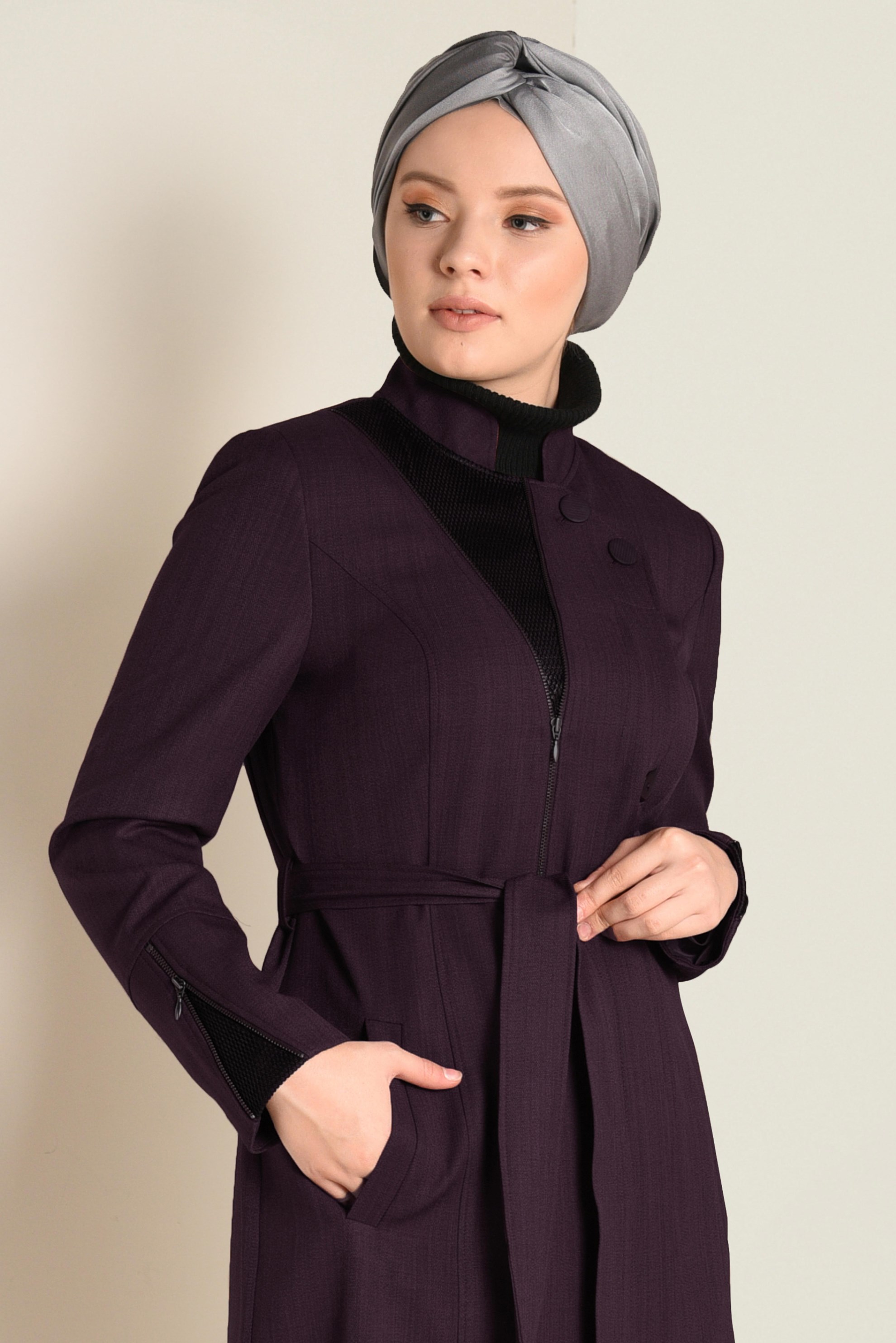 Tesettür giyim MÜRDÜM FERMUAR DETAYLI BELİ KUŞAKLI PARDESÜ 1313