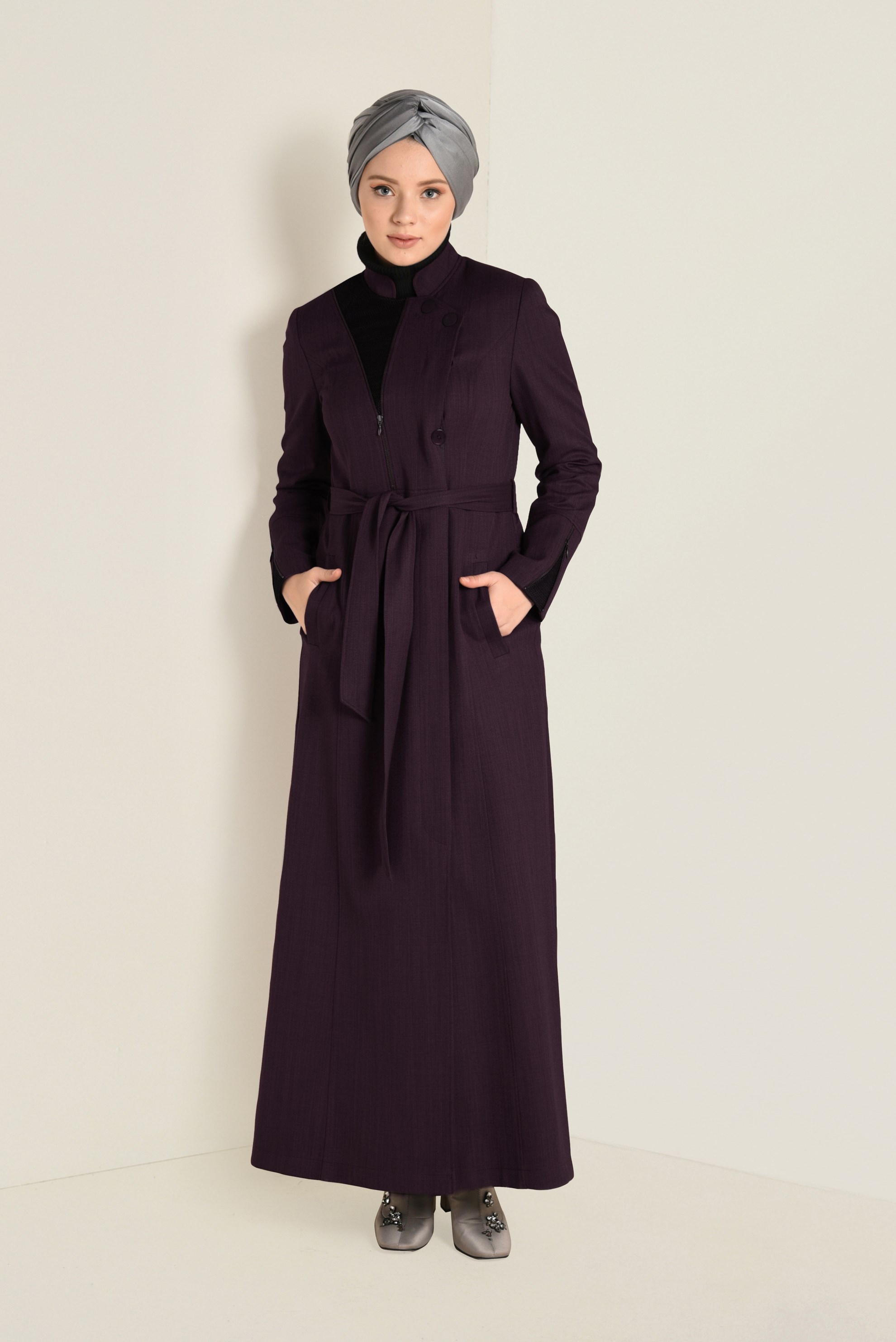 Tesettür giyim MÜRDÜM FERMUAR DETAYLI BELİ KUŞAKLI PARDESÜ 1313