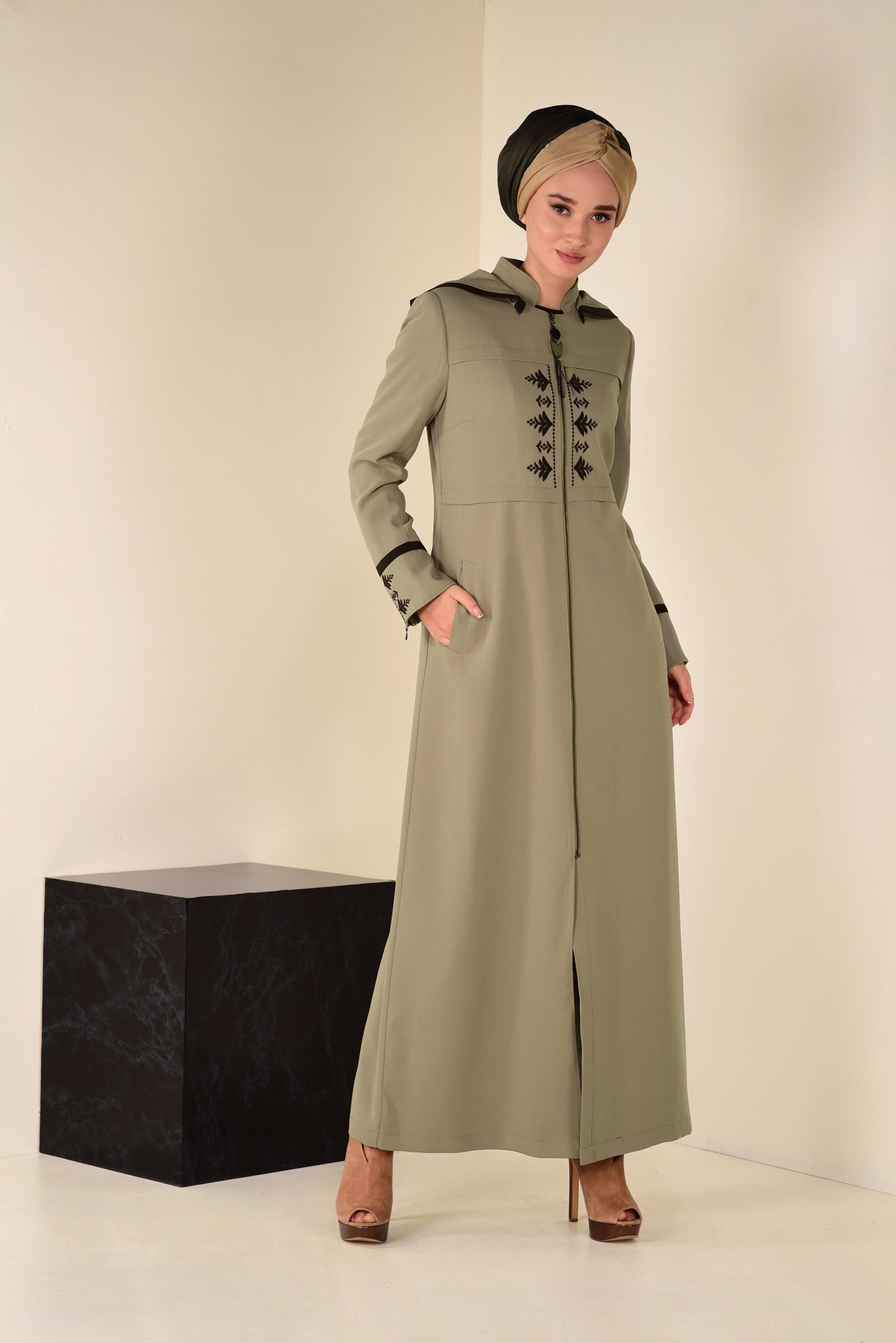 Tesettür giyim KAHVE NAKIŞLI KAPÜŞONLU PARDESÜ 1315 