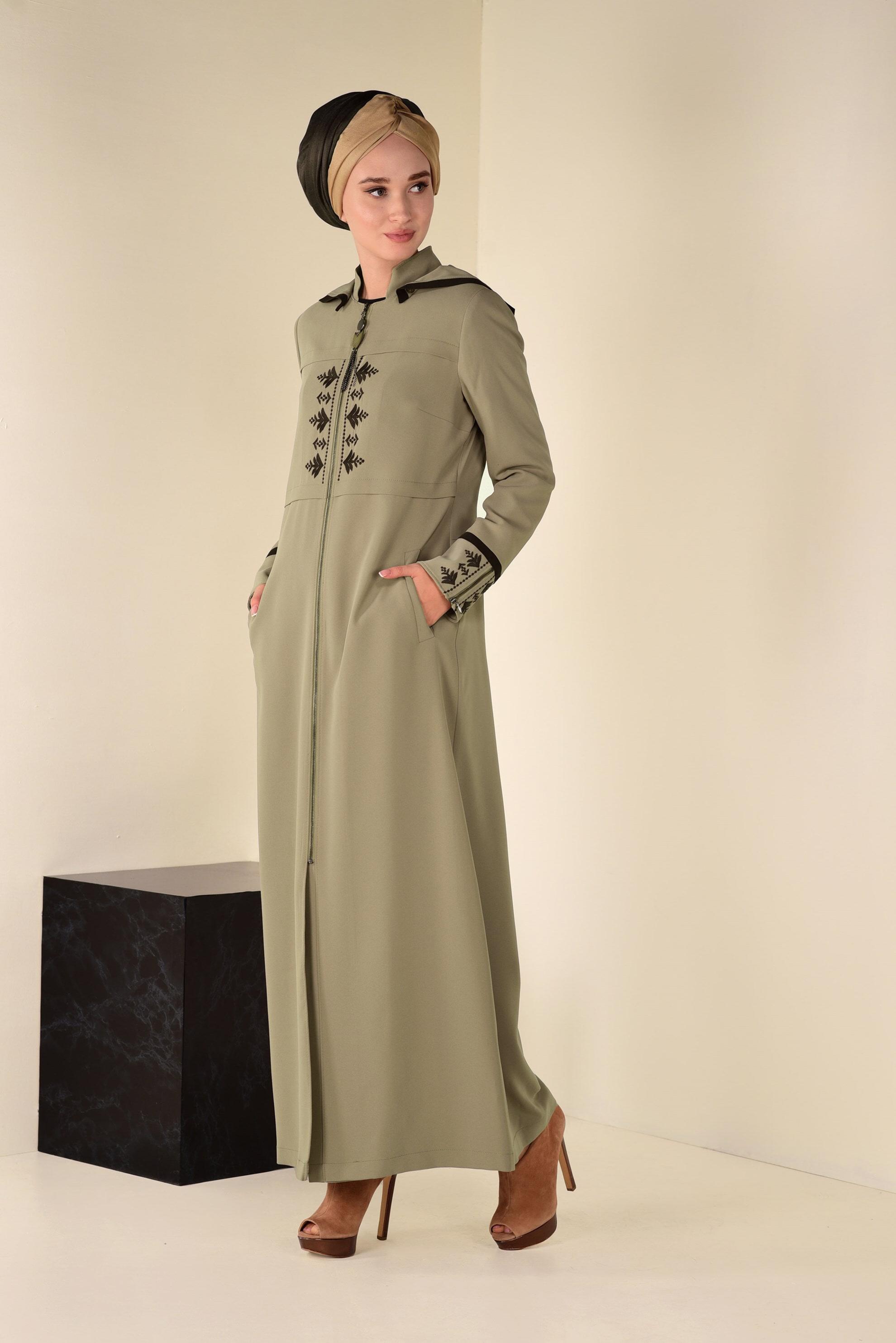 Tesettür giyim KAHVE NAKIŞLI KAPÜŞONLU PARDESÜ 1315 