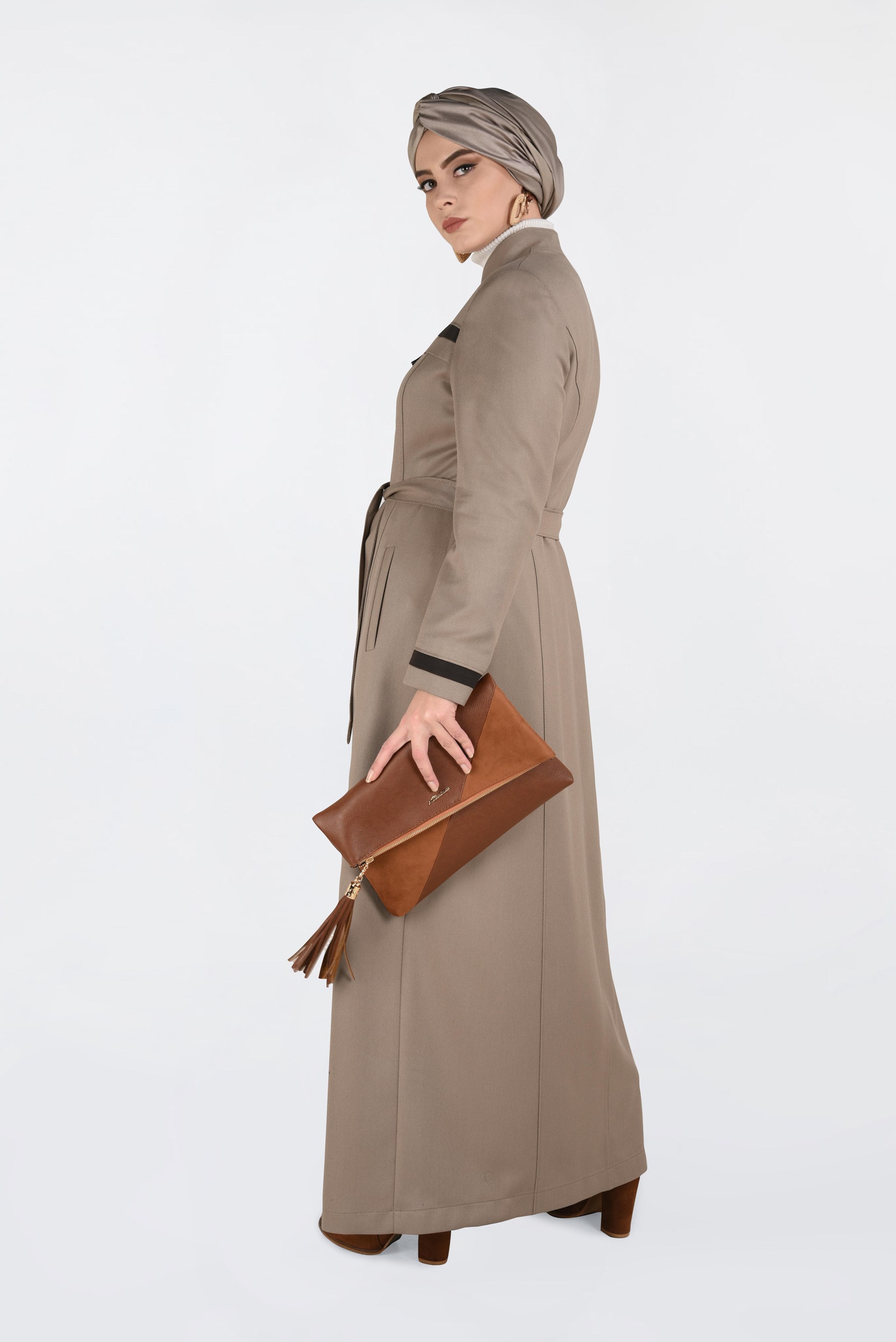 Tesettür giyim KAHVE BELDEN KUŞAKLI GİZLİ DÜĞMELİ PARDESÜ 1316 