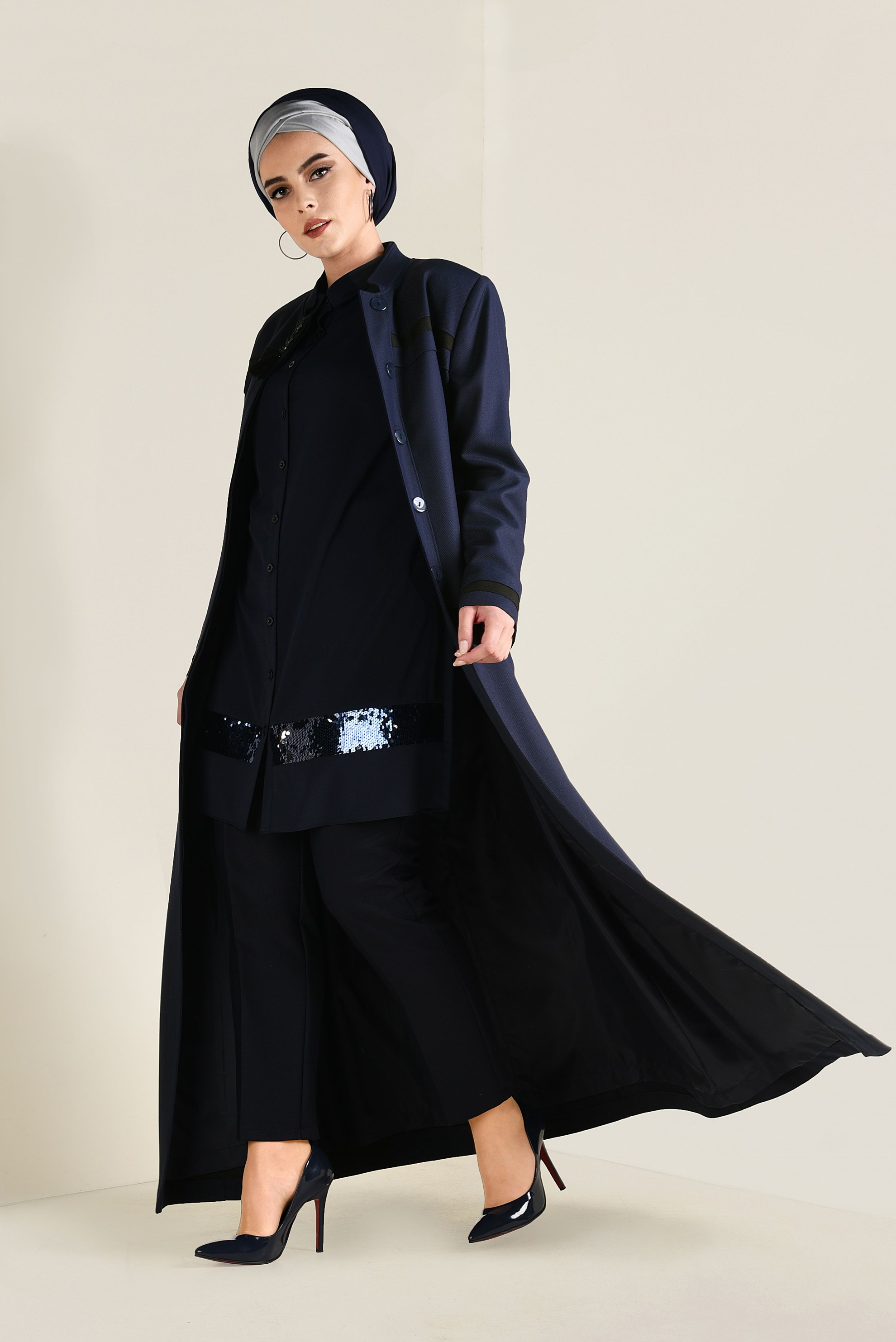 Tesettür giyim LACİVERT BELDEN KUŞAKLI GİZLİ DÜĞMELİ PARDESÜ 1316 