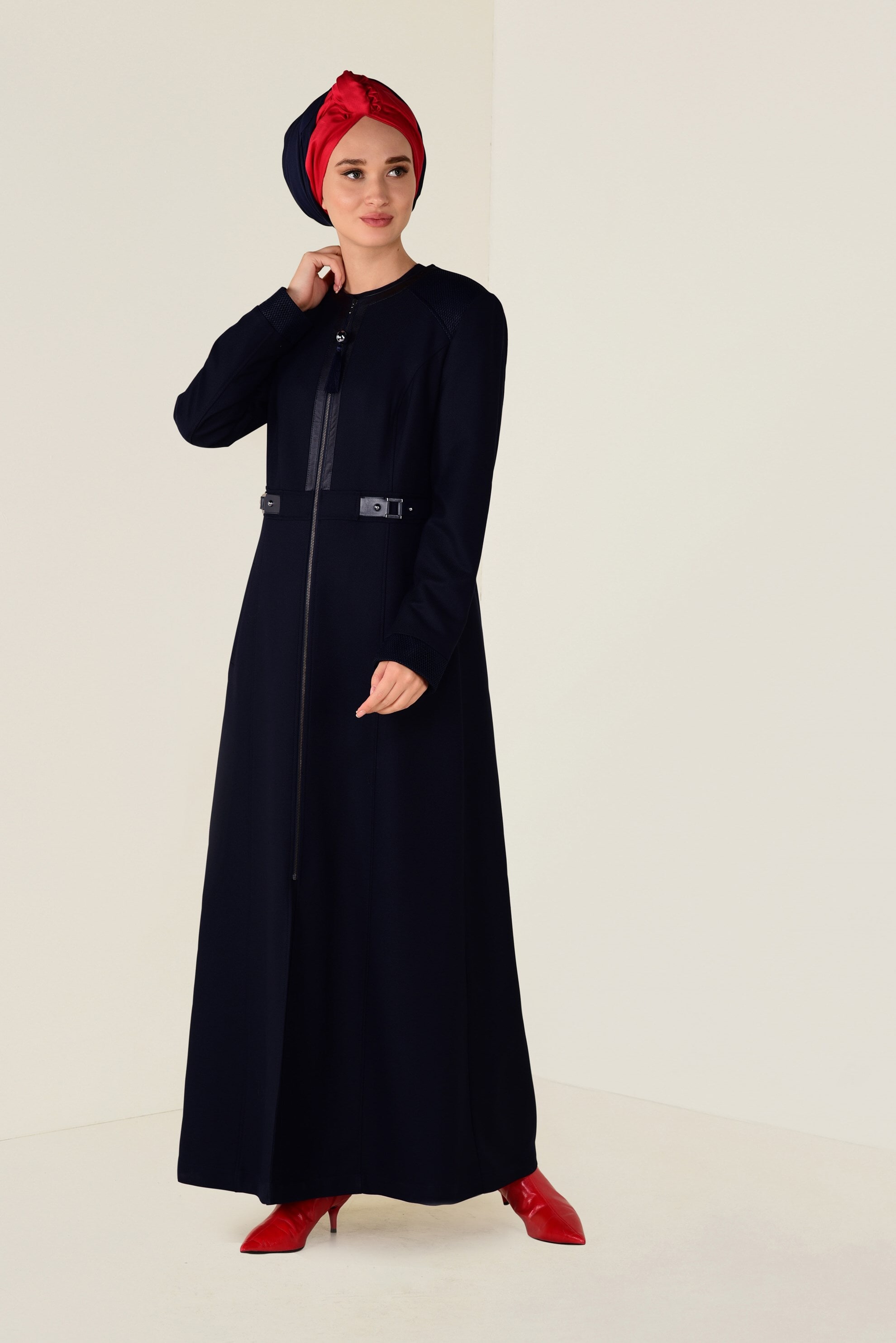 Tesettür giyim LACİVERT FİLE VE DERİ DETAYLI PARDESÜ 1321 