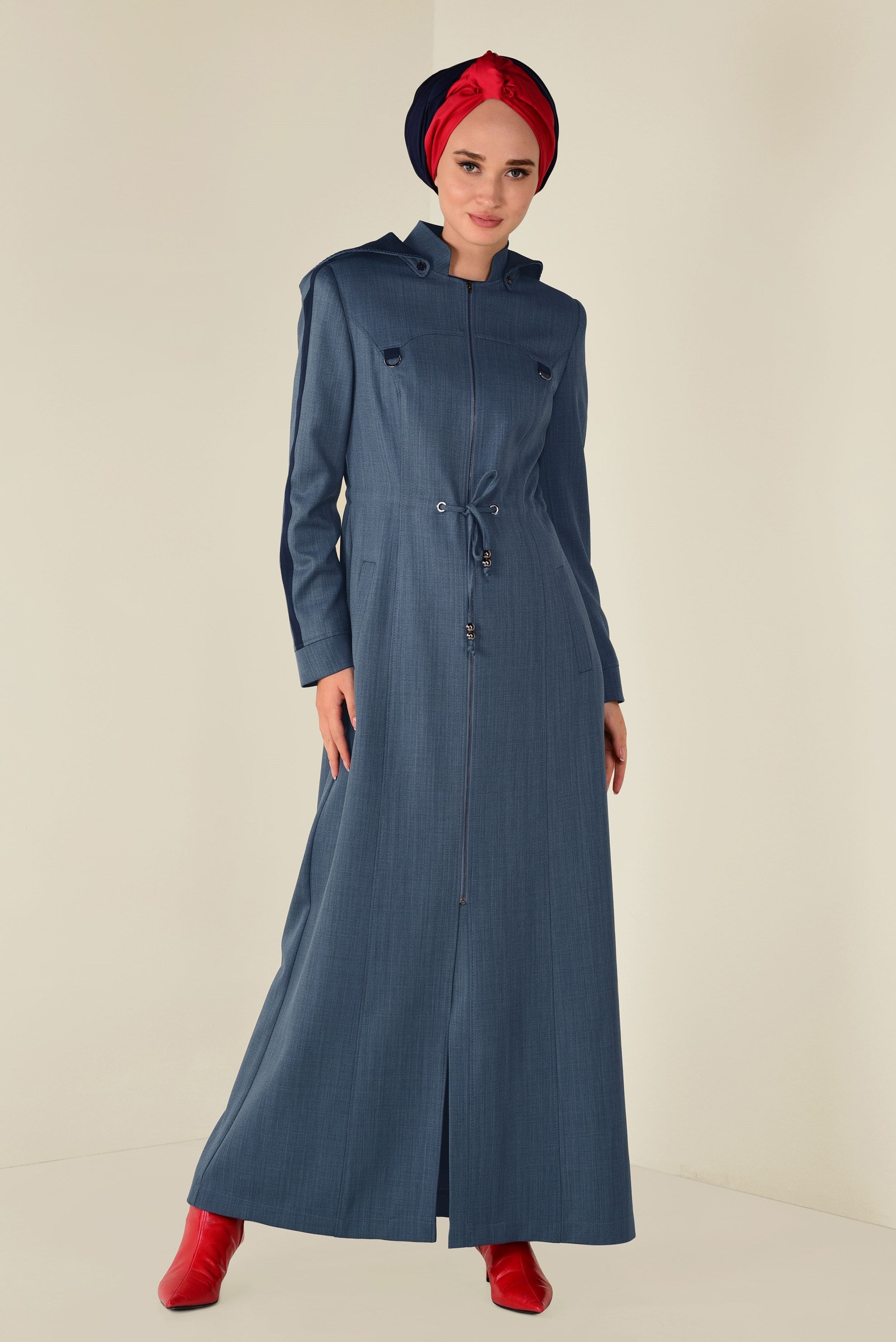 Tesettür giyim GRİ BELİ BAĞCIKLI KAPÜŞONLU PARDESÜ 1328 