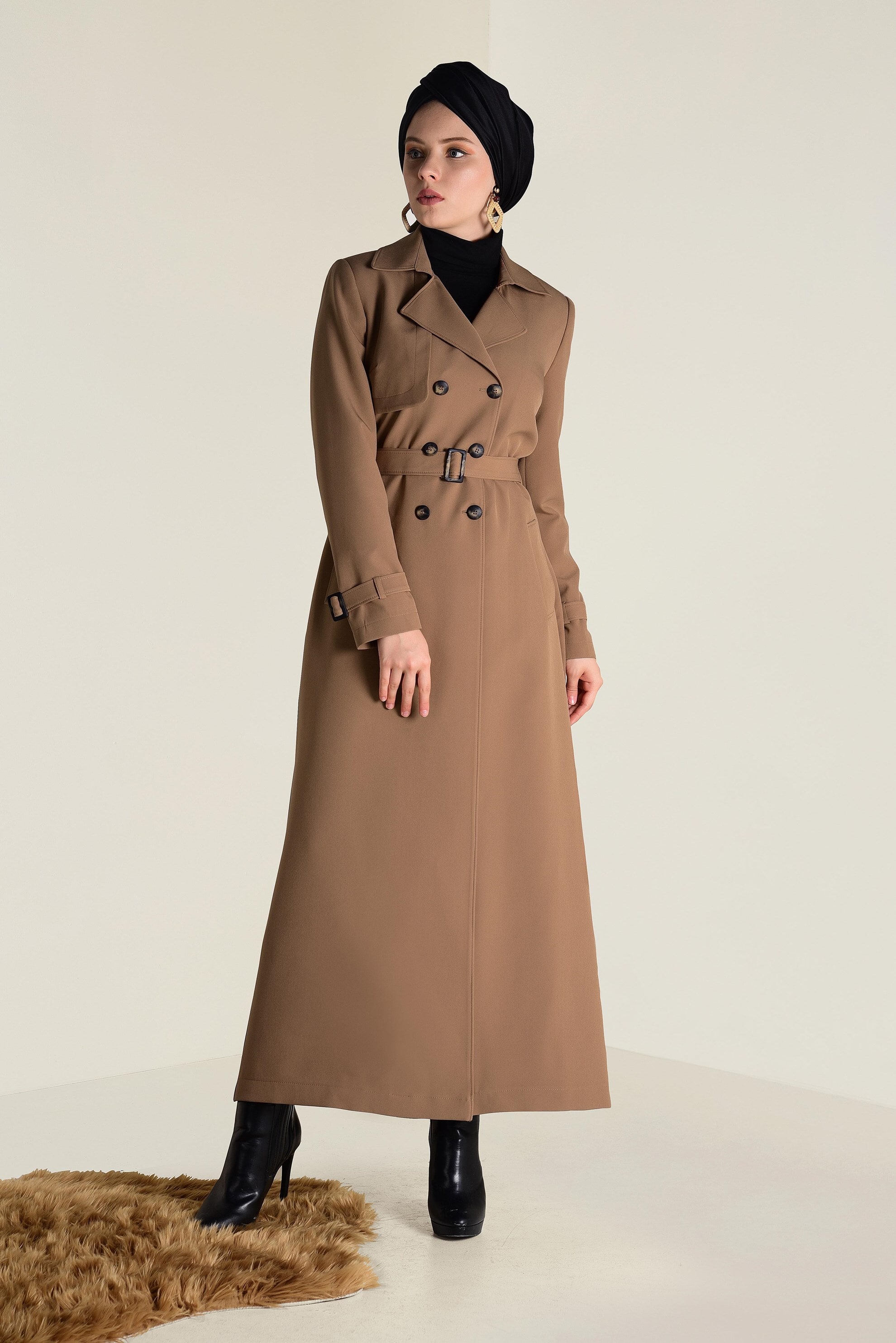 Tesettür giyim BEJ BELİ KEMERLİ DÜĞMELİ PARDESÜ 1342 