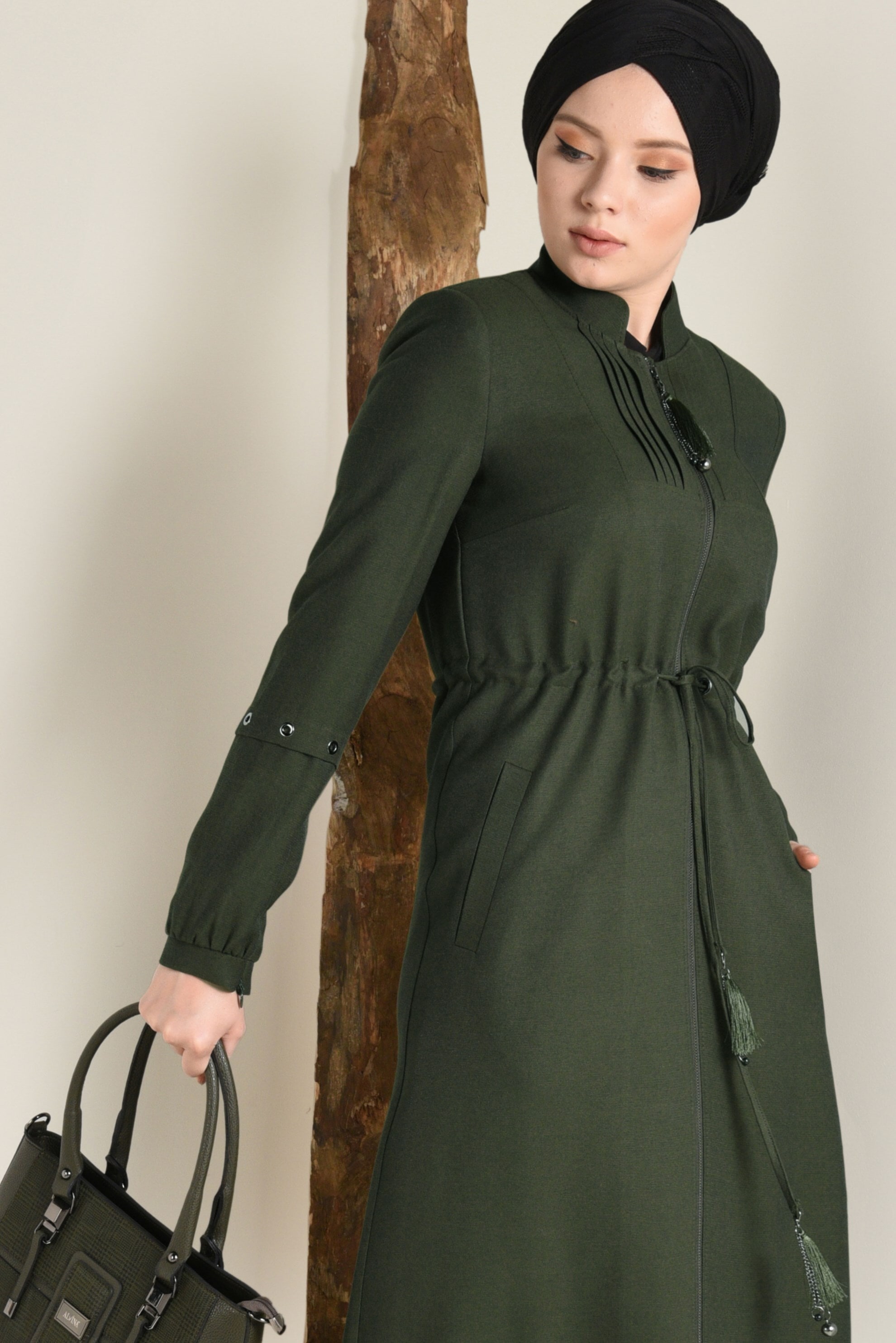 Tesettür giyim HAKİ HAKİM YAKA FERMUARLI PARDESÜ 1344 