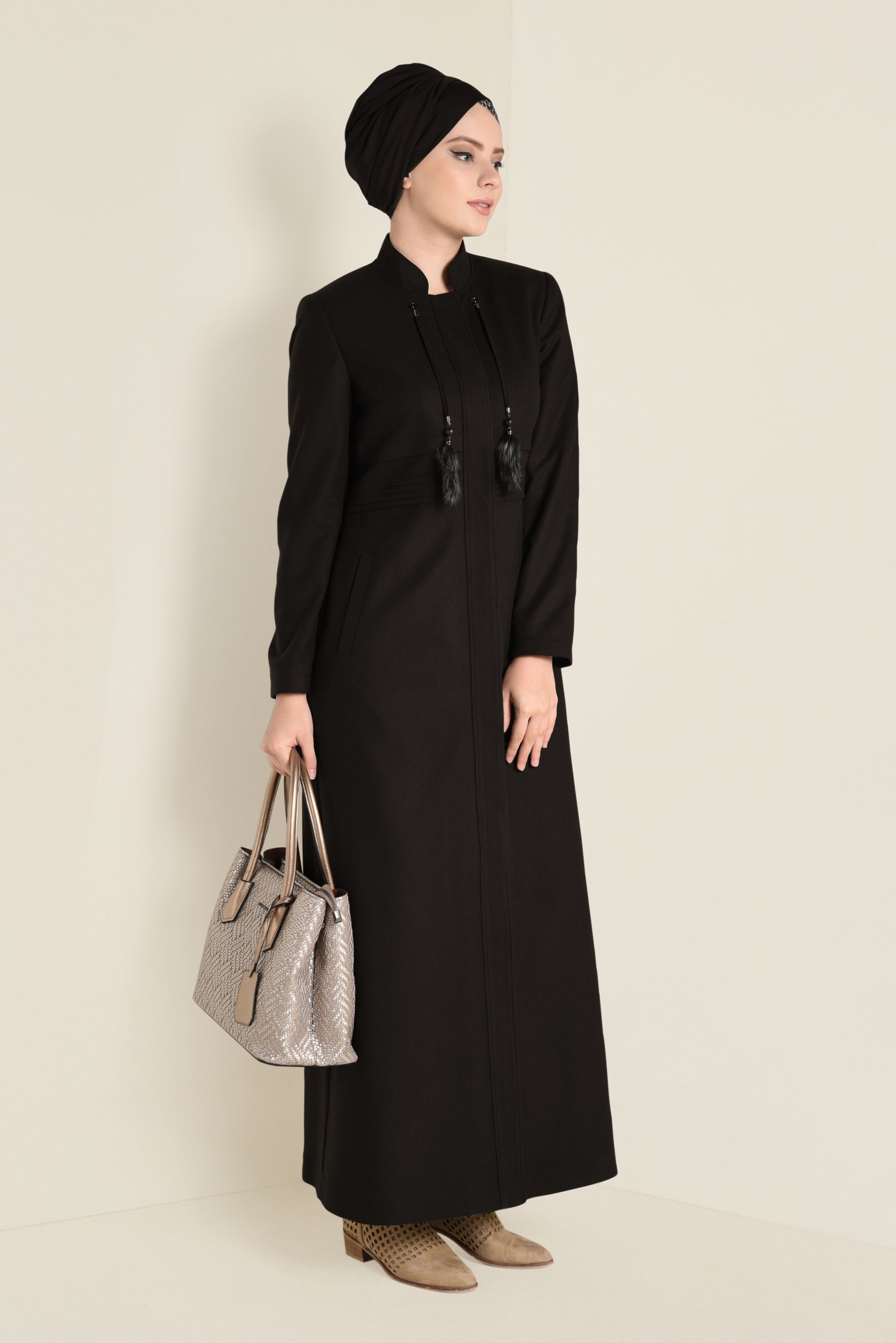 Tesettür giyim KAHVE BAĞCIKLARI TÜY DETAYLI HAKİM YAKA PARDESÜ 1347 