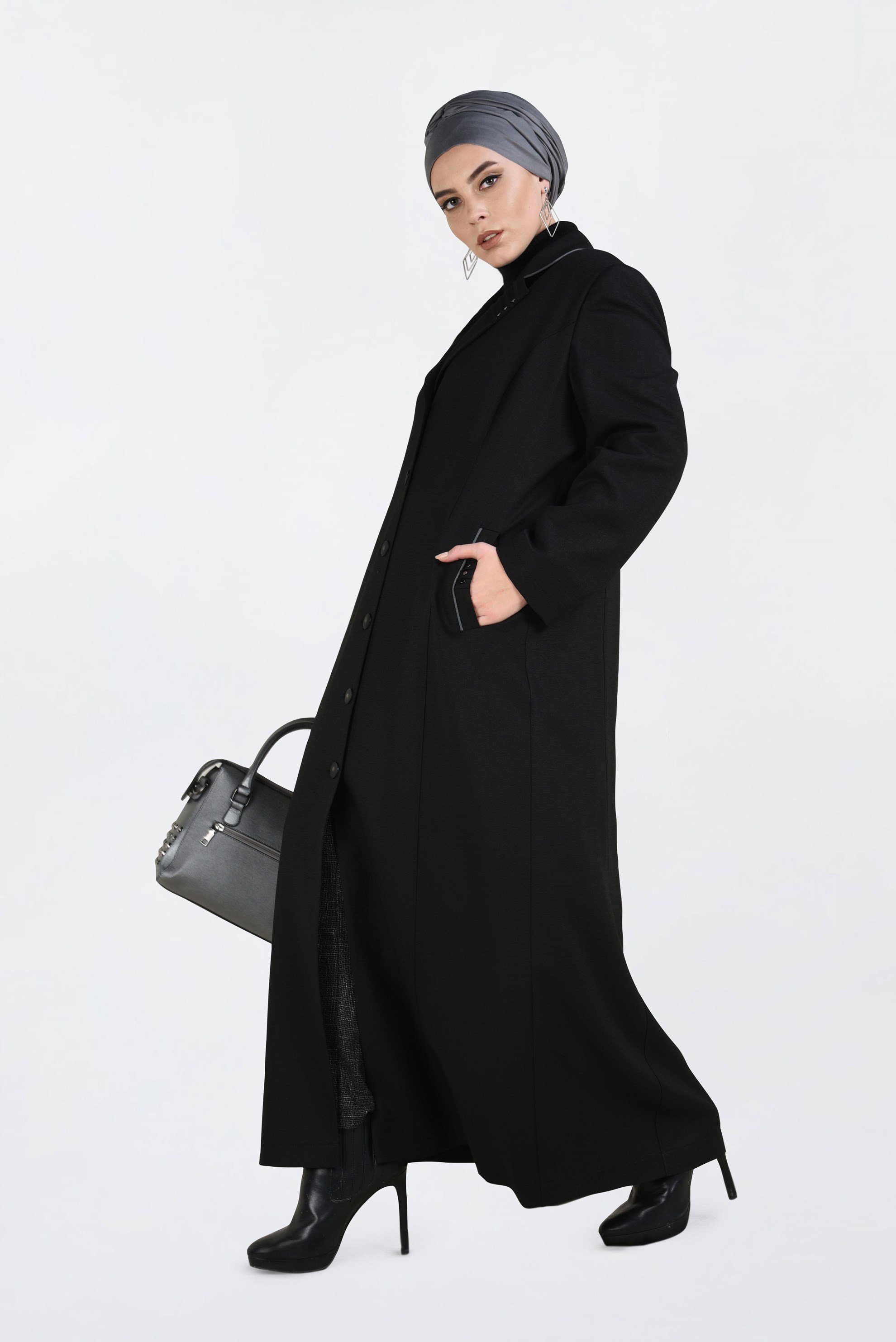 Tesettür giyim SİYAH DÜĞMELİ CEP DETAYLI PARDESÜ 1352 