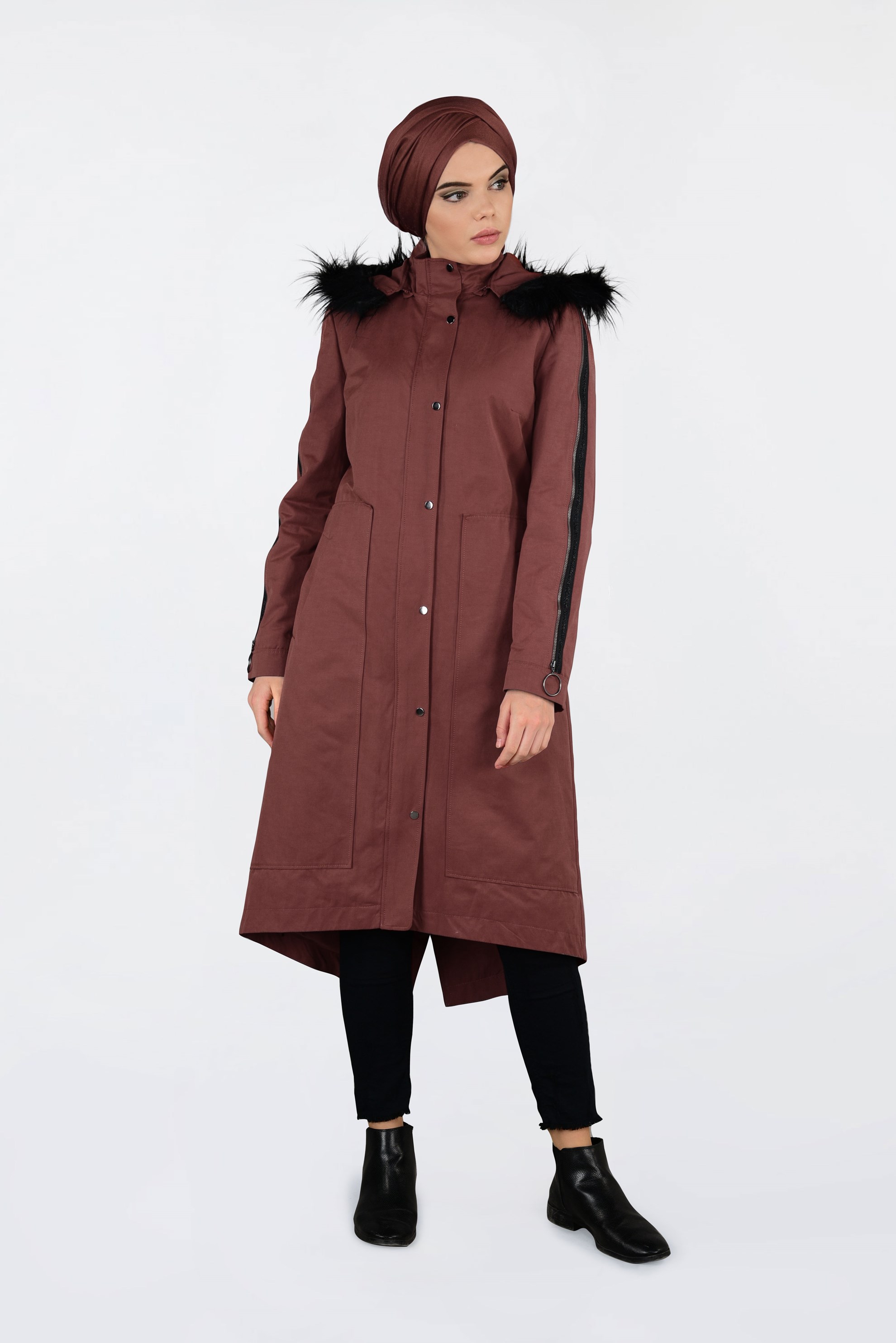 Tesettür giyim TURUNCU KAPÜŞONU KÜRKLÜ KOLLARI FERMUAR DETAYLI PARKA 9775