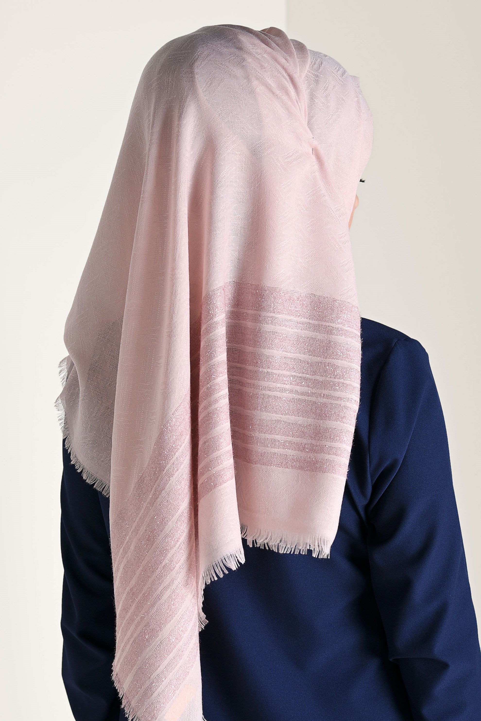 Tesettür giyim PUDRA ALVİNA SİMLİ JAKARLI ŞAL 9927 