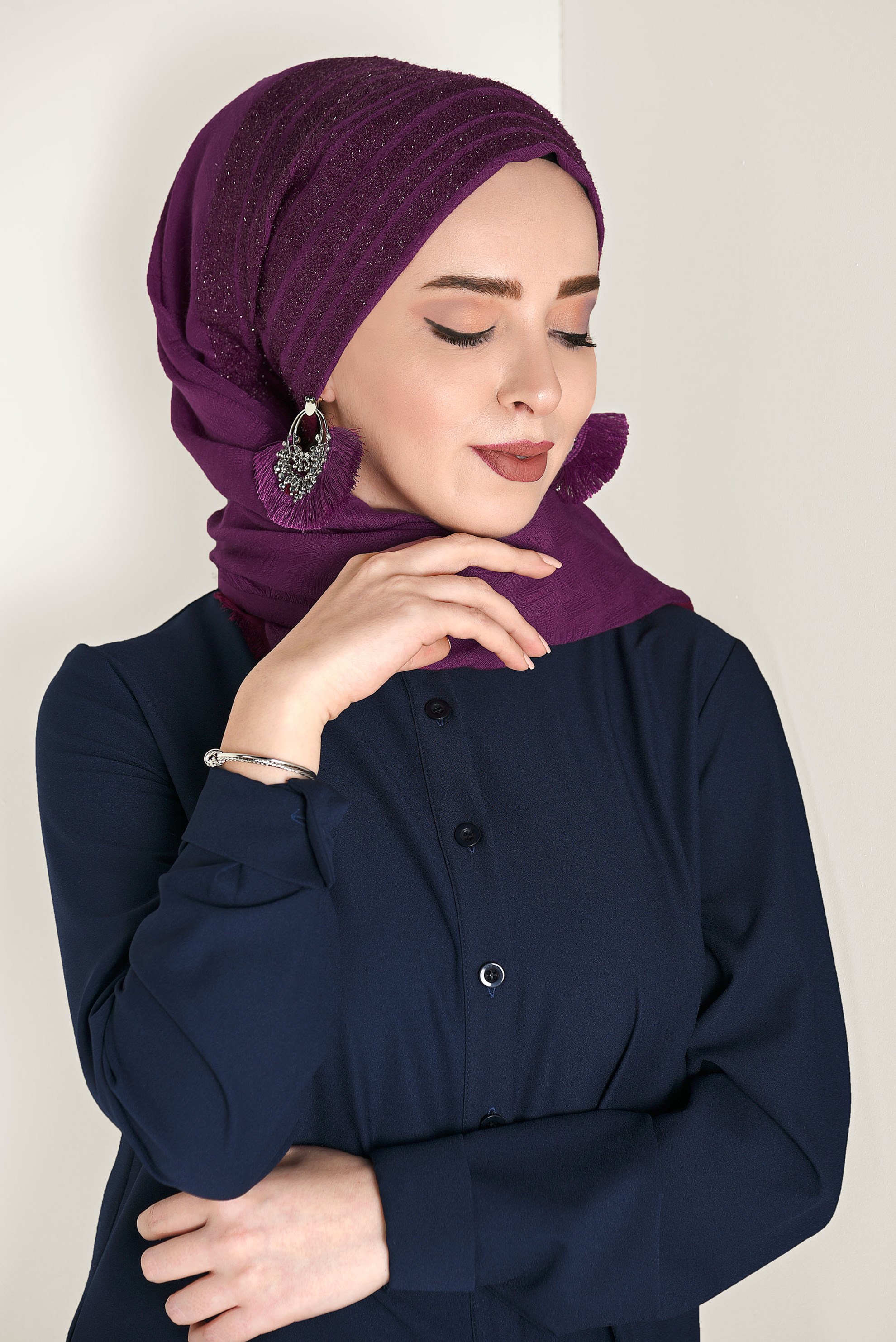 Tesettür giyim BORDO ALVİNA SİMLİ JAKARLI ŞAL 9927 