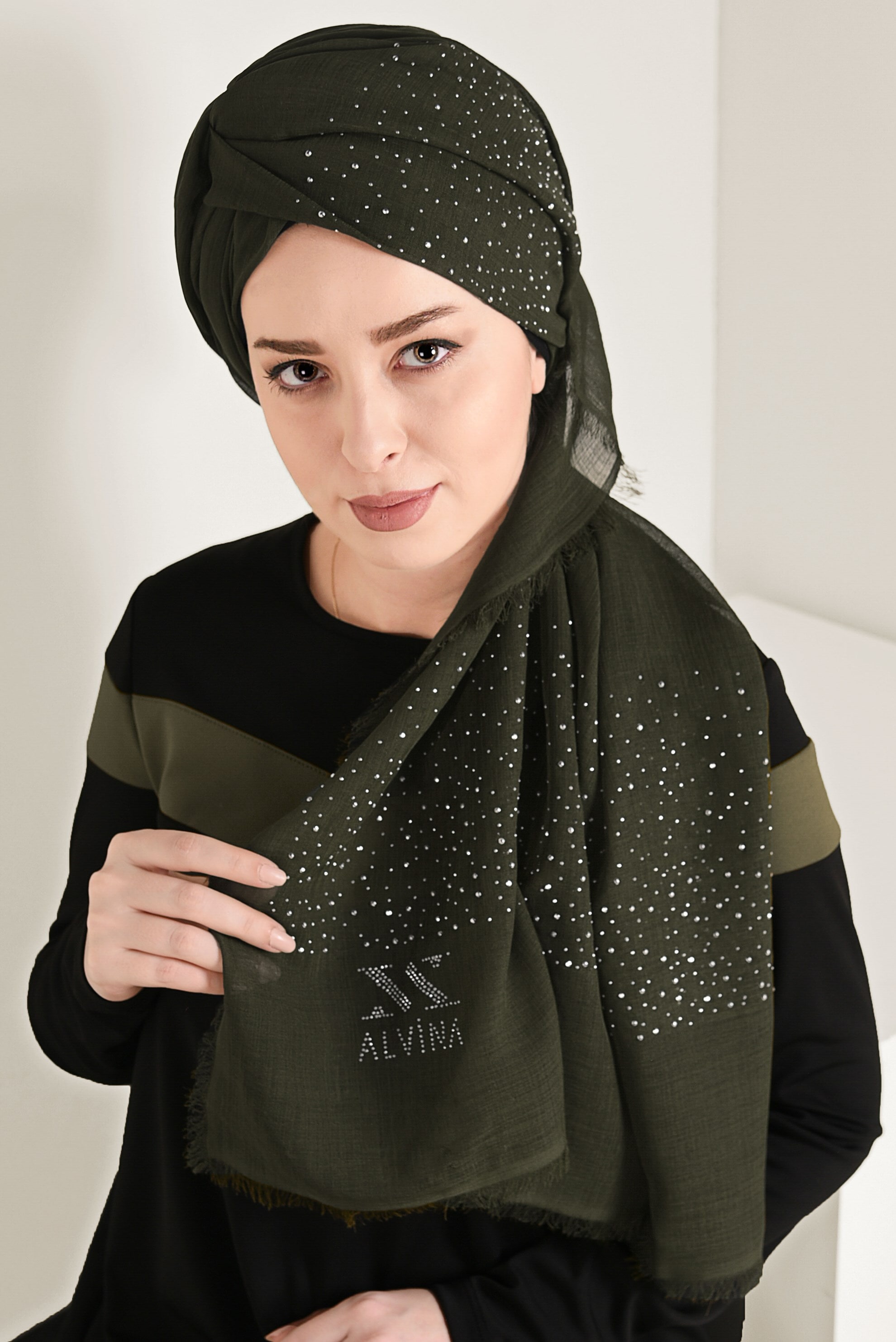 Tesettür giyim HAKİ ALVİNA HAİTİ TAŞ BASKI ŞAL 9932 