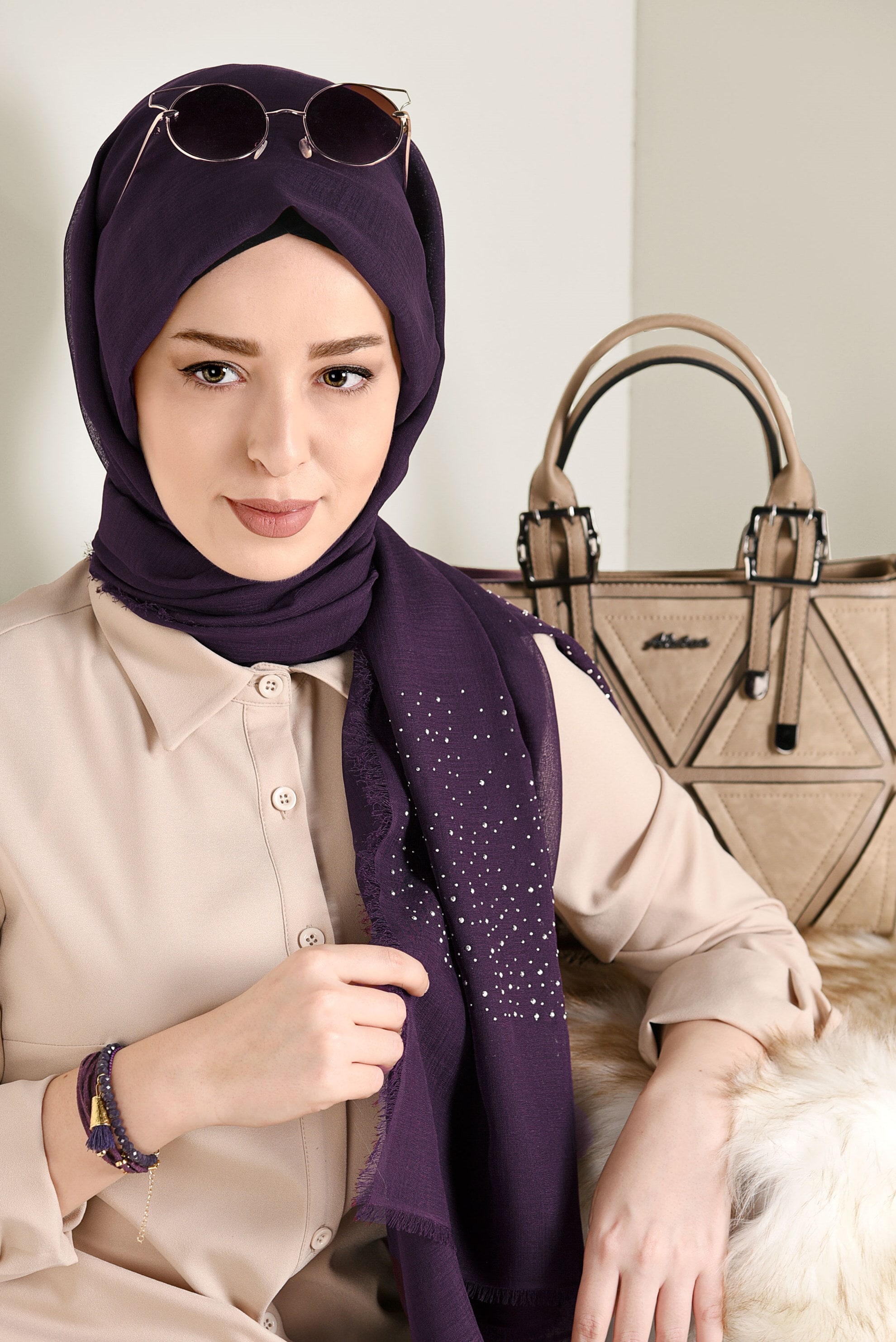 Tesettür giyim MÜRDÜM ALVİNA HAİTİ TAŞ BASKI ŞAL 9932 