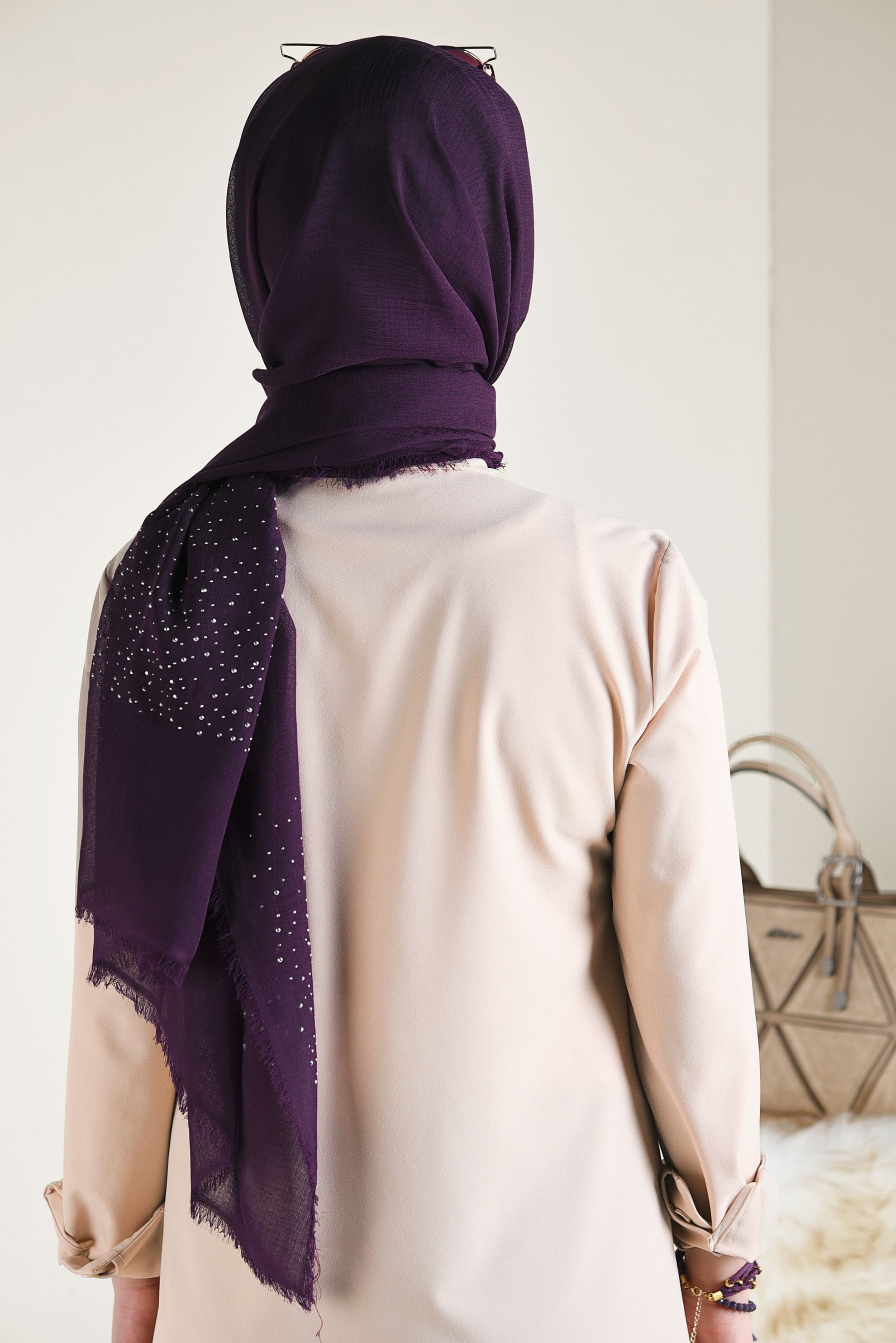 Tesettür giyim MÜRDÜM ALVİNA HAİTİ TAŞ BASKI ŞAL 9932 