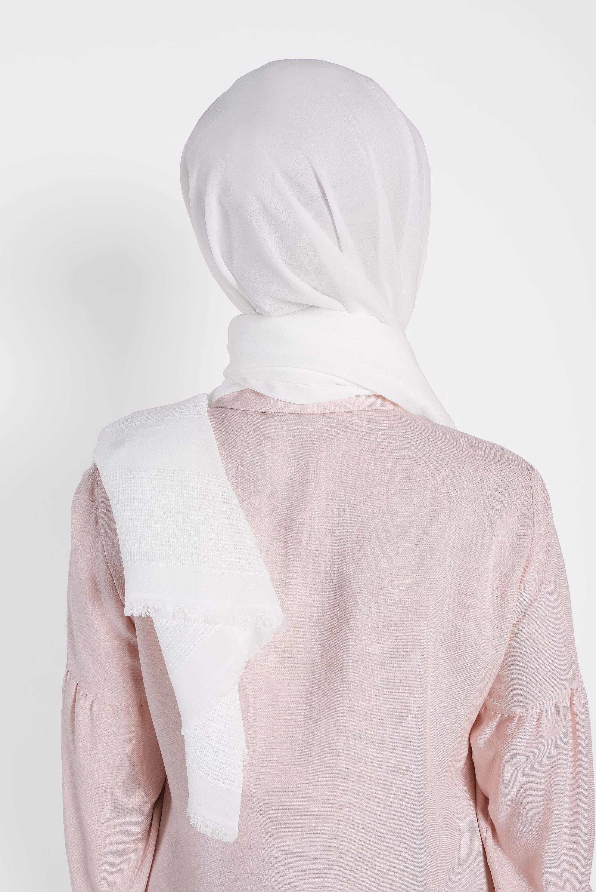 Tesettür giyim EKRU ALVİNA HİNT İPEK SAL 9933 